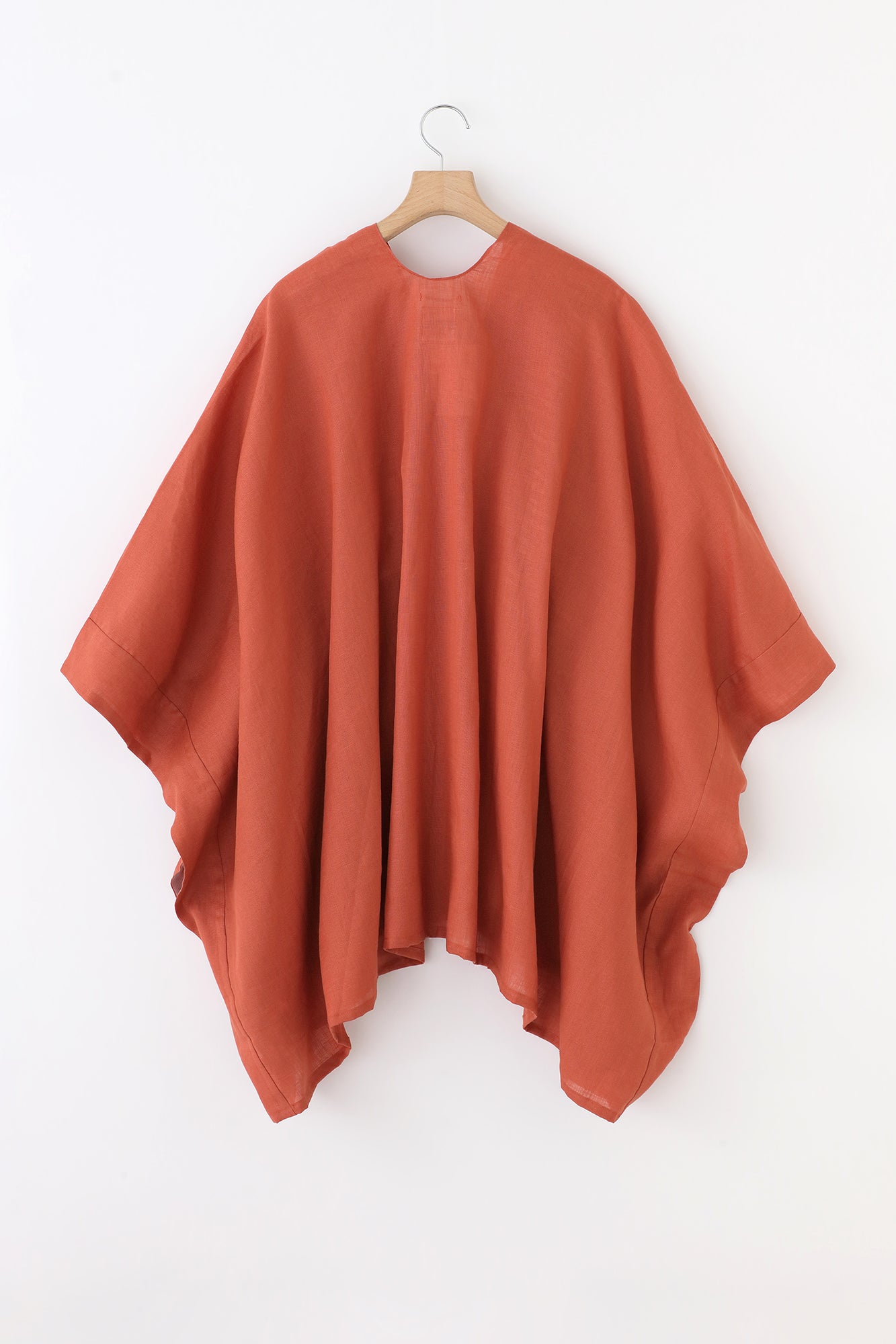 【Scheduled to ship around Mar 3】Linen Kisaragi Poncho／Reddish Yellow
