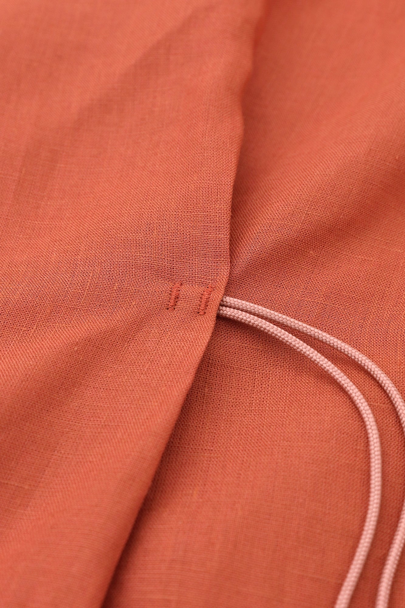 【Scheduled to ship around Mar 3】Linen Kisaragi Poncho／Reddish Yellow