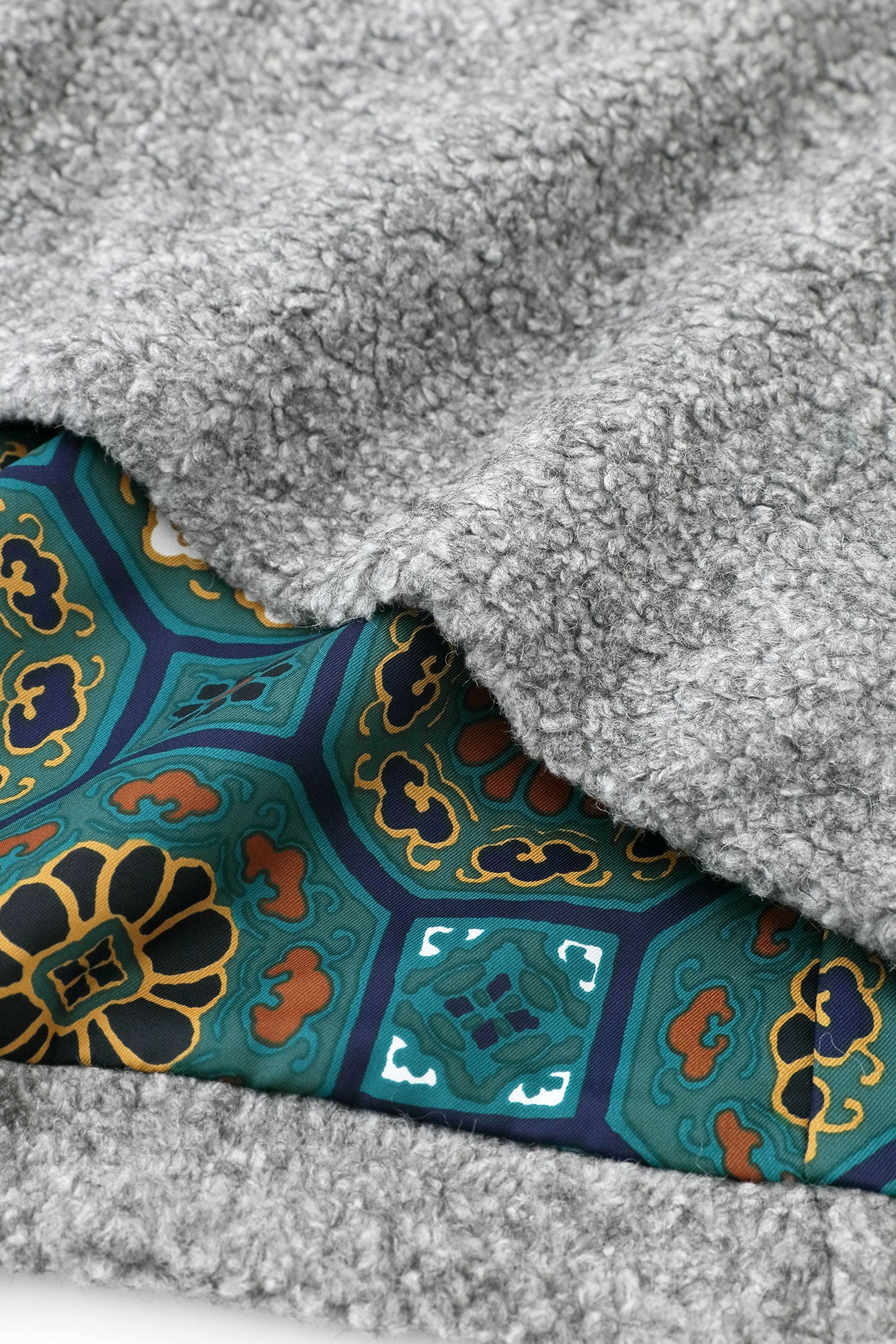 Boa Saya Vest with Lining / Heather Grey×Gorgeous Green Jade Color