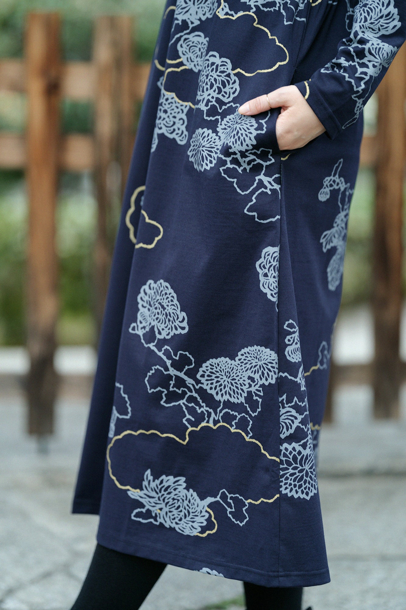 60双天竺 狭風靡 （せばふうび） 長衣（ながごろも）／雲取り（