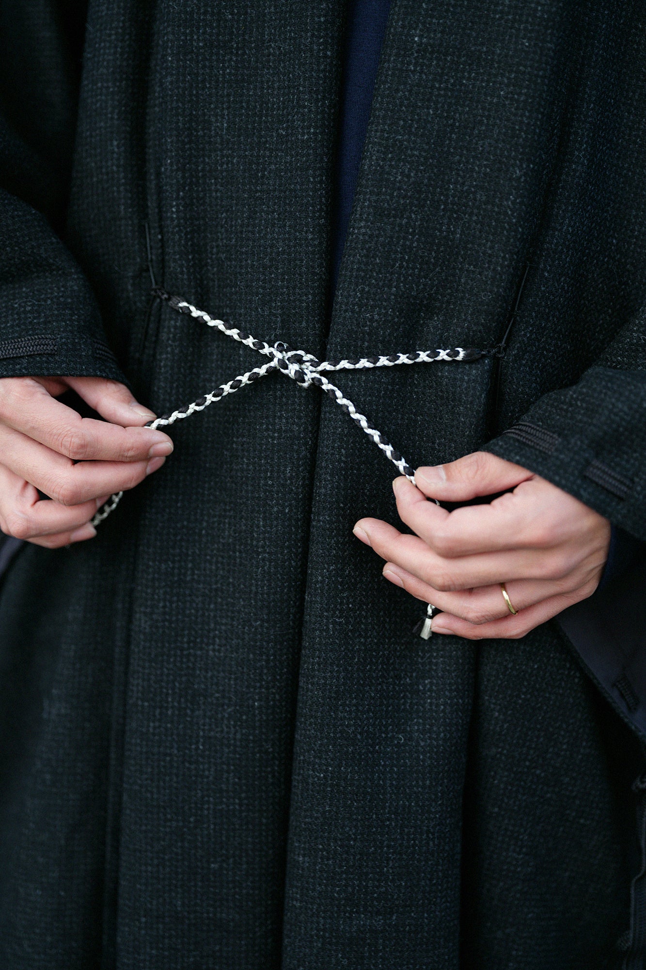 尾州粗花呢 宮中袖外套 中長 附裡襯／濃墨色