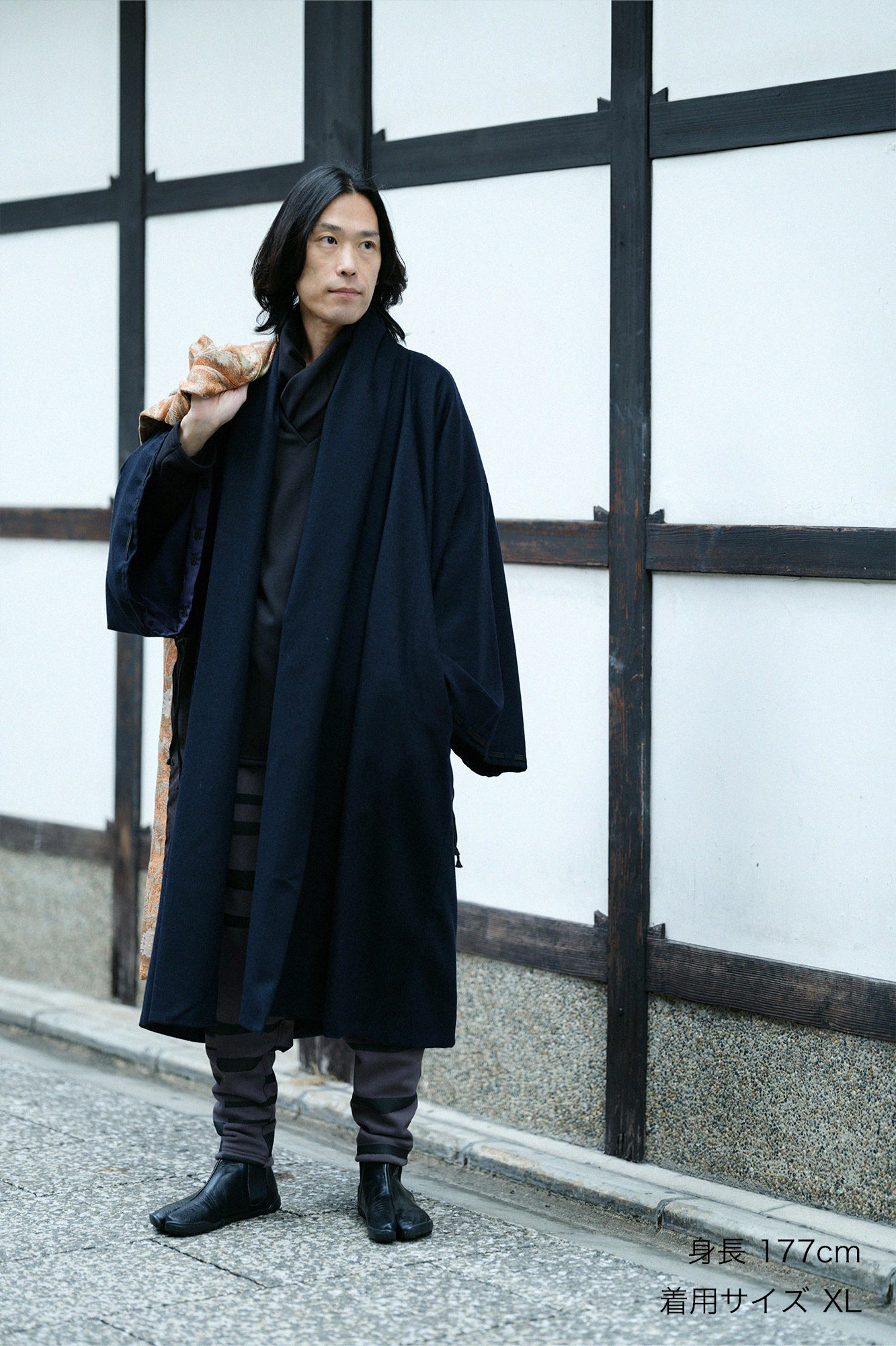 尾州粗花呢 宮中袖外套 中長 附裡襯／暗藍色