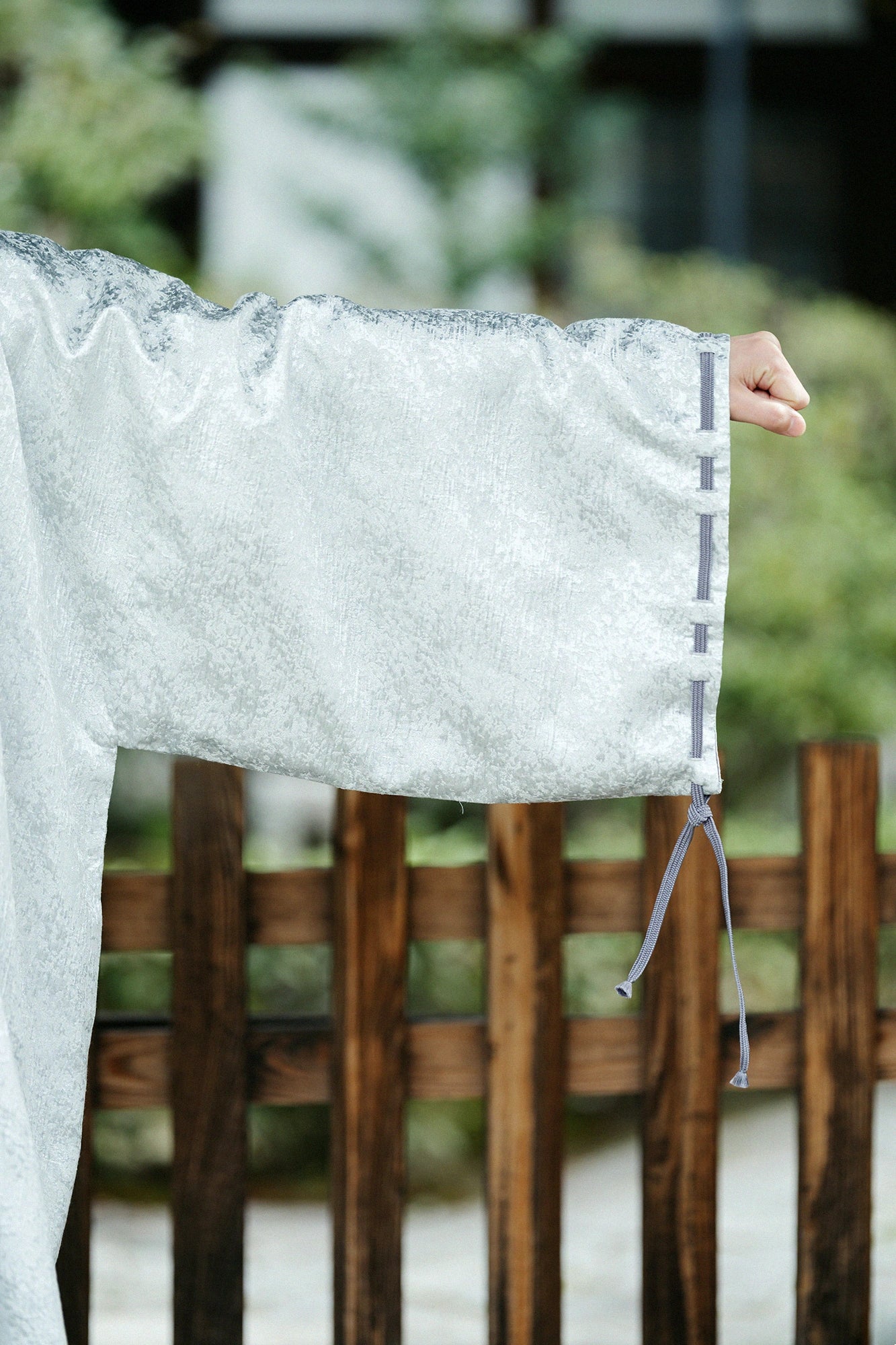 Jacquard, manches impériales, robe courte, doublure/blanc argenté