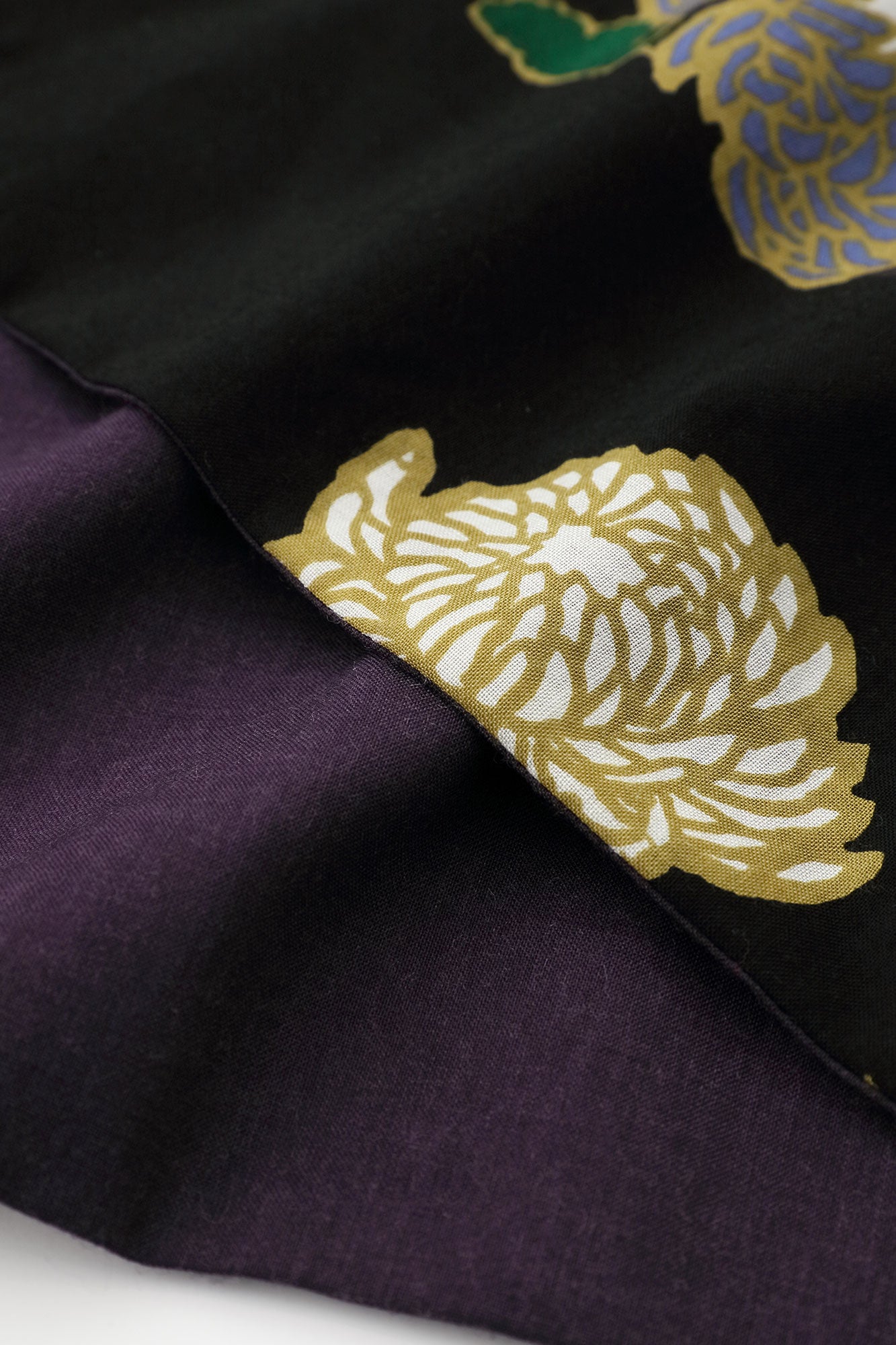 [Réservation] Pochettes Impériales en Mousseline Réversibles/Violet Foncé x Nuages et Chrysanthèmes (*Expédition prévue vers le 25 novembre)