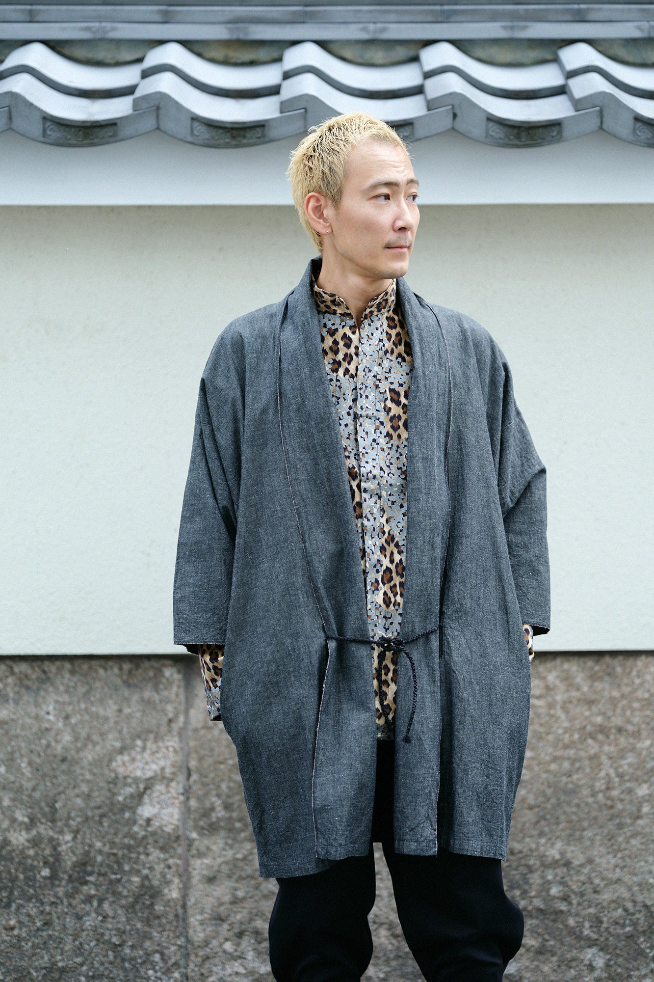 伊勢木棉20/20 麻混紡 梯形袖短外套 單層／灰炭色 2