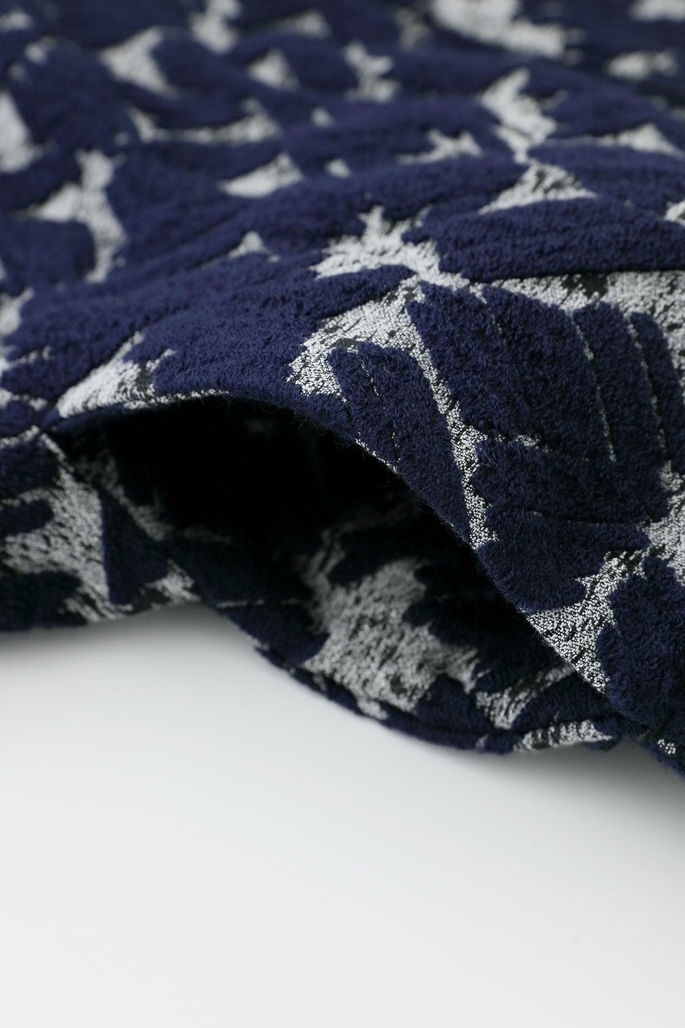 羊毛緹花 梯形袖 短外套 單層／深藍色