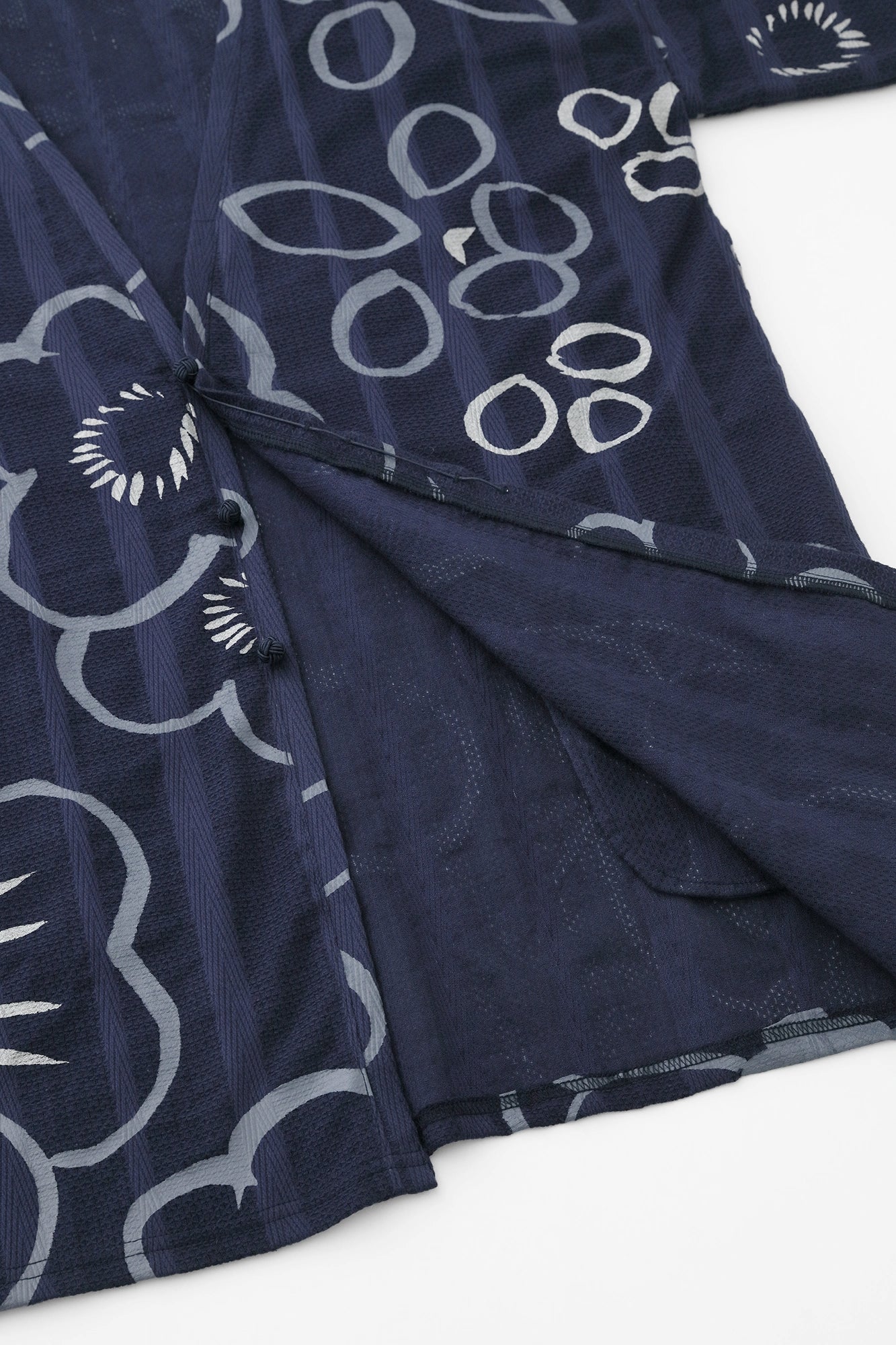 Transparente Jacke im britischen Aristokratenstil: Weißbraun（hakushakufūbi）/ Momo-yama（momoyama） – kurz und konzentriert（nōkon） 