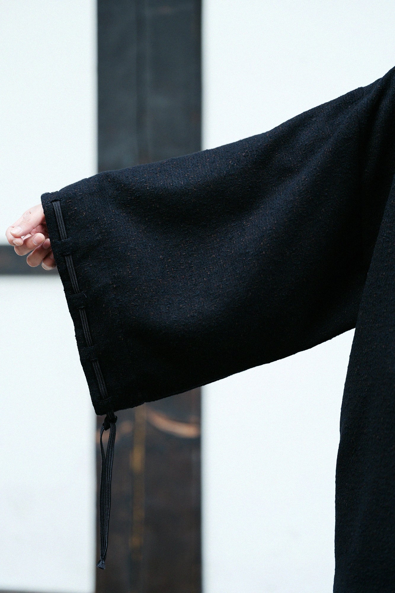 変わり織 伯爵羽織（はくしゃくばおり） 宮中袖（きゅうちゅうそで）／濡羽色（ぬればいろ）