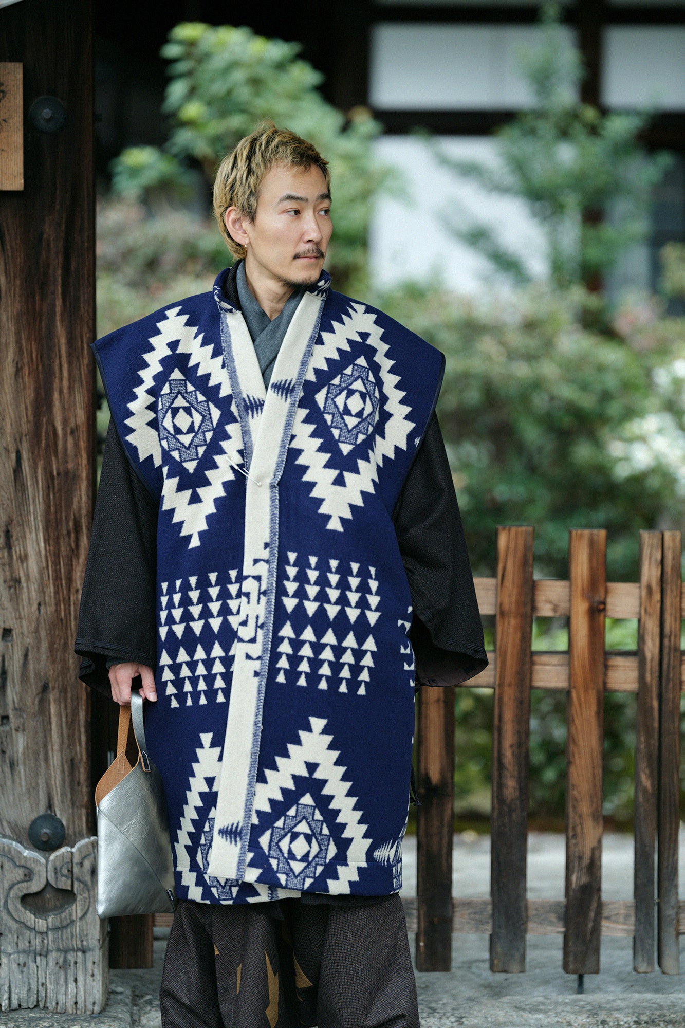 나가진바오리 까마귀 (Nagajinbaori Karasu) /빨강색(Enjiro) x간지가라매