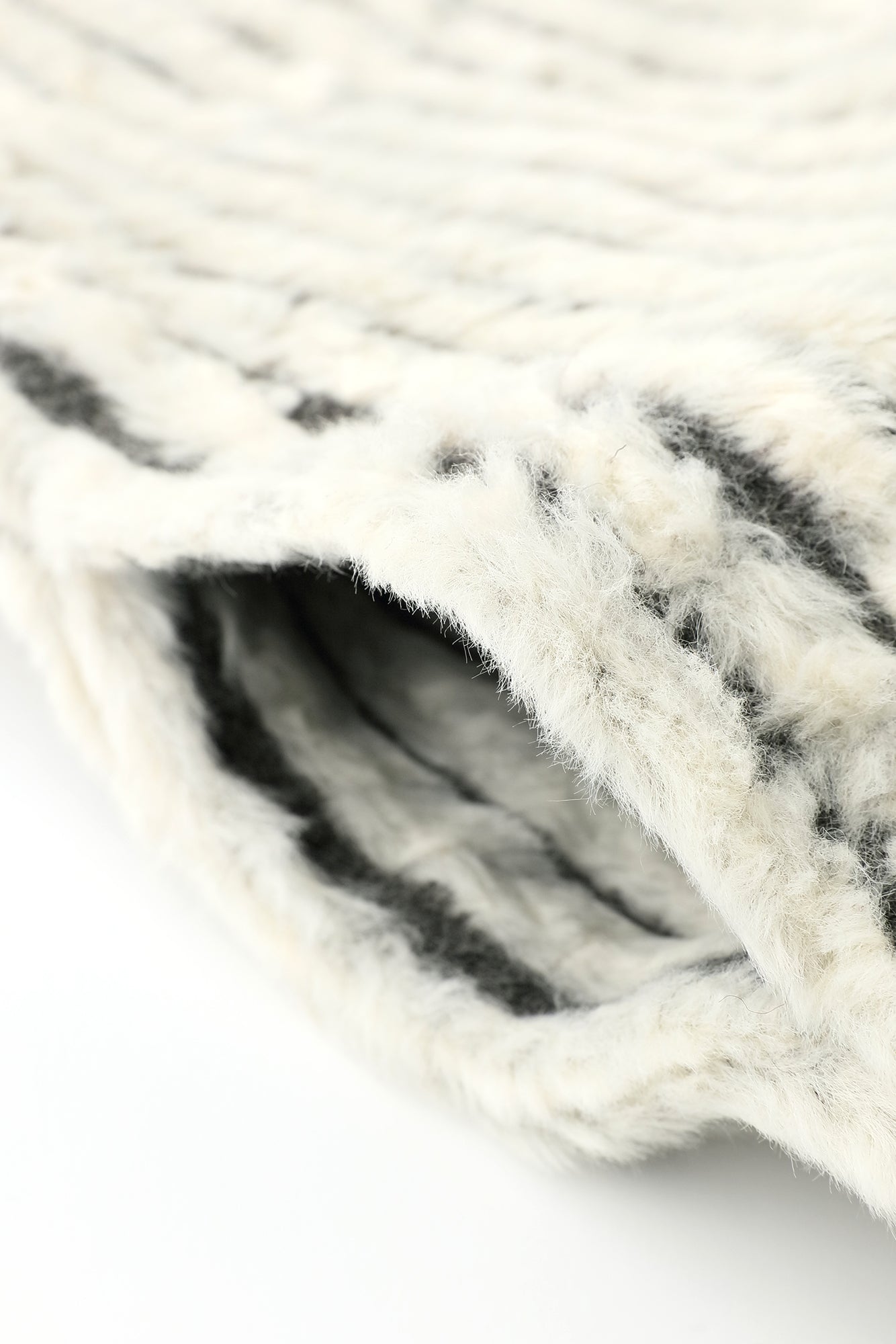 人造毛皮 畝 長陣羽織 附襯裡／鳥白色×黑色