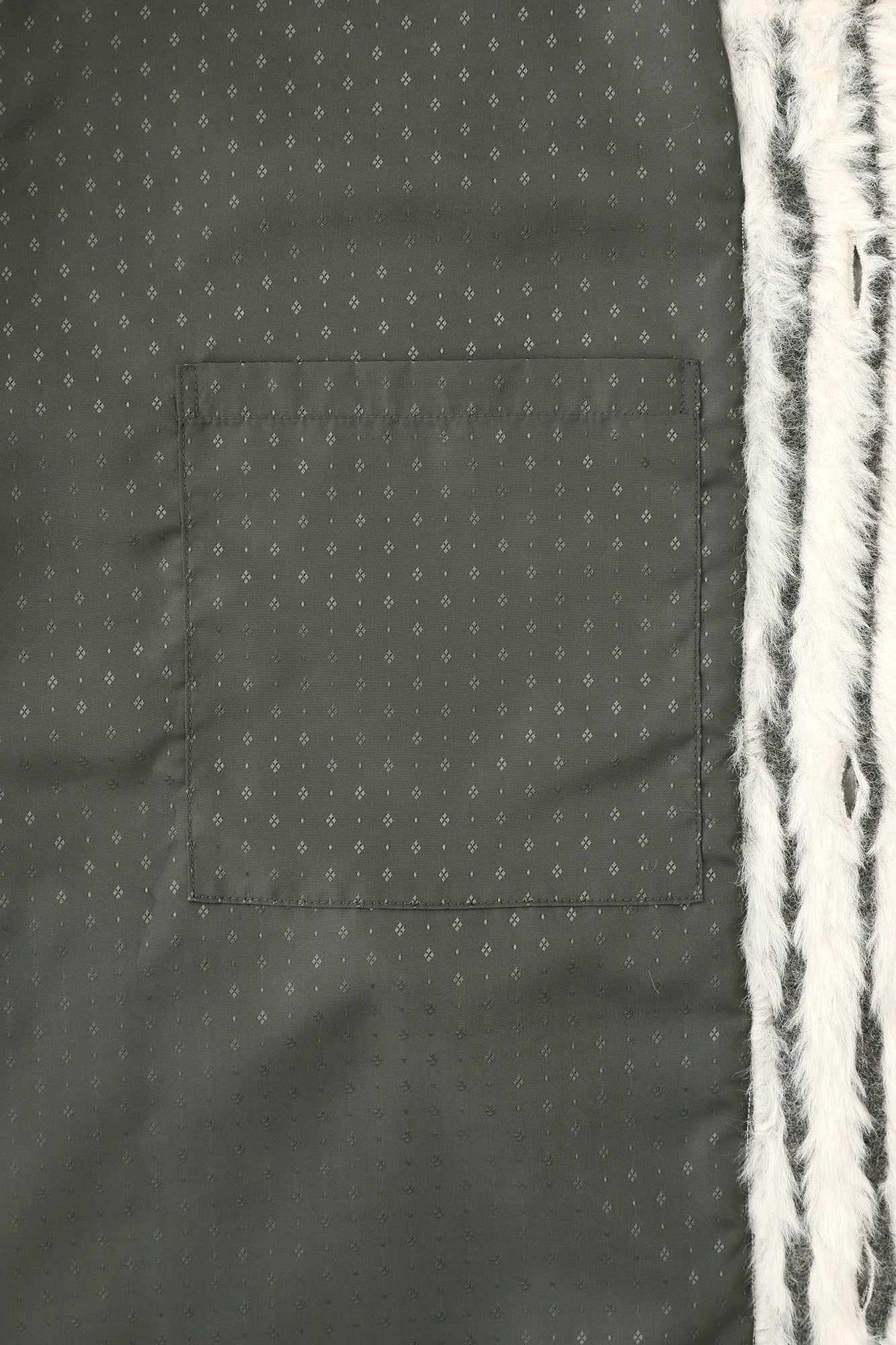 人造毛皮 畝 長陣羽織 附襯裡／鳥白色×黑色