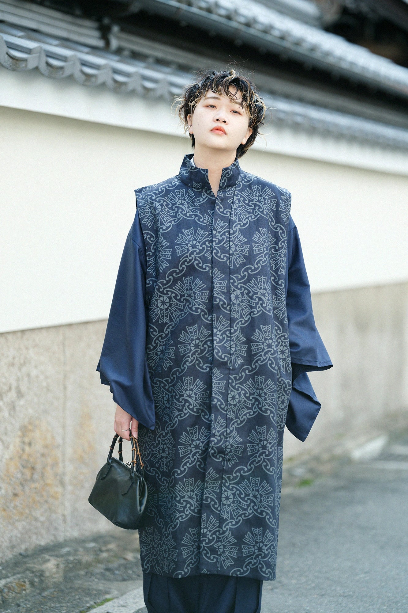 麻 綾織 長陣羽織（ながじんばおり） 単（ひとえ）／環繋ぎ矢車文（かんつなぎやぐるまもん） 写し（うつし） 深紺（しんこん）
