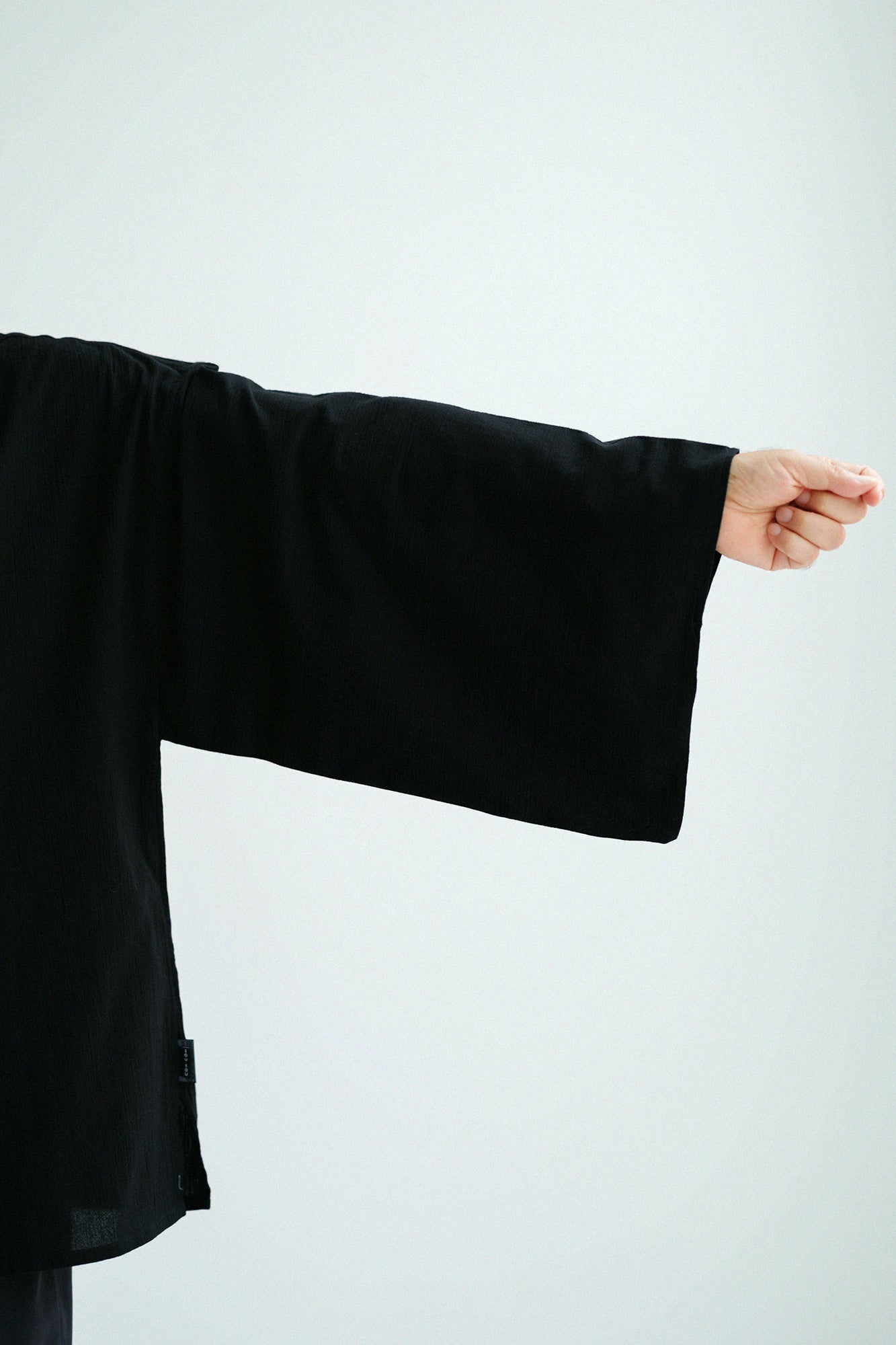 Chizimi Cotton 20/20 Kei Kimono Sleeve Blouse / Black 