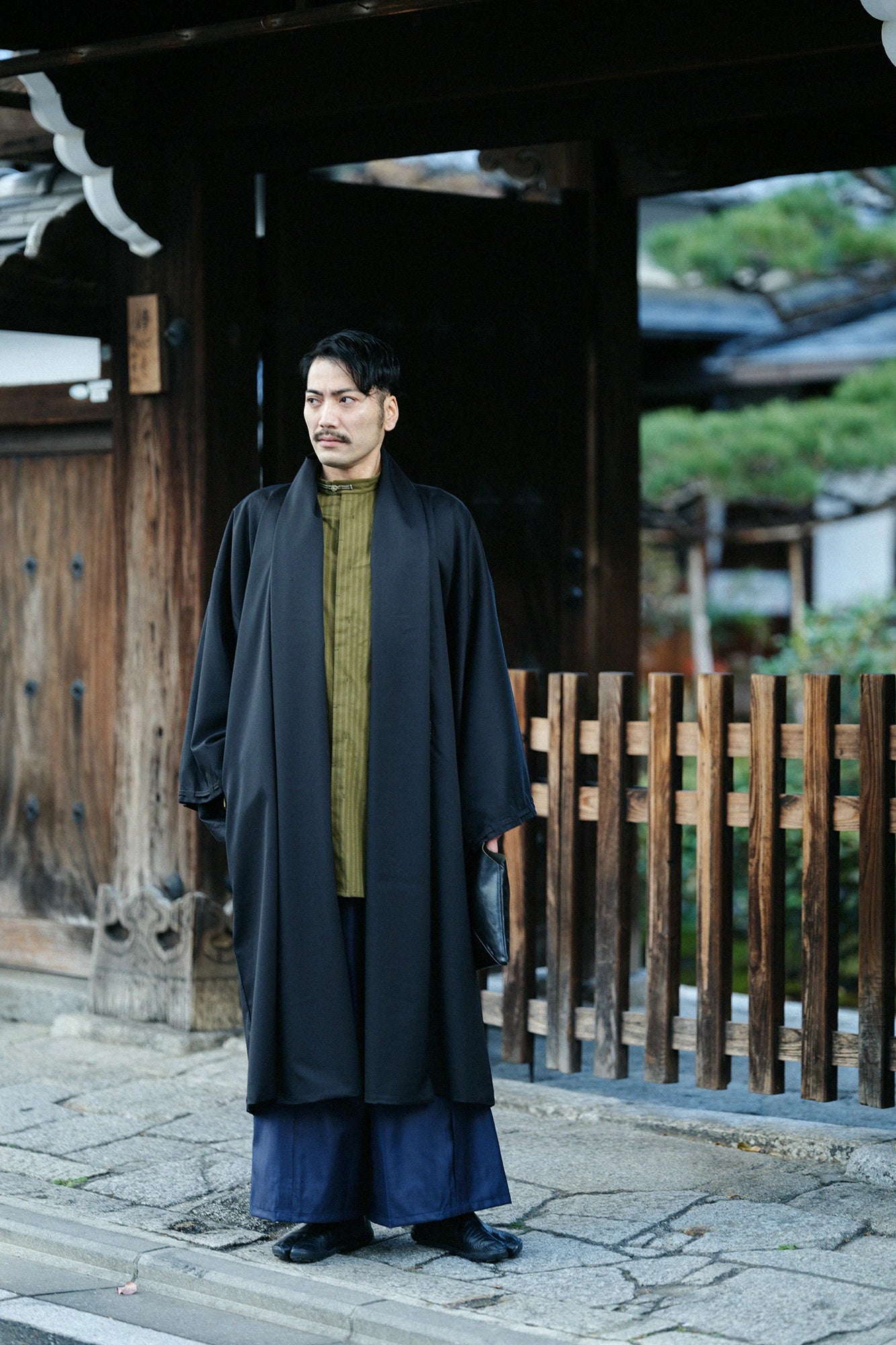 紗羅編織 圓領長襯衣／橄欖綠