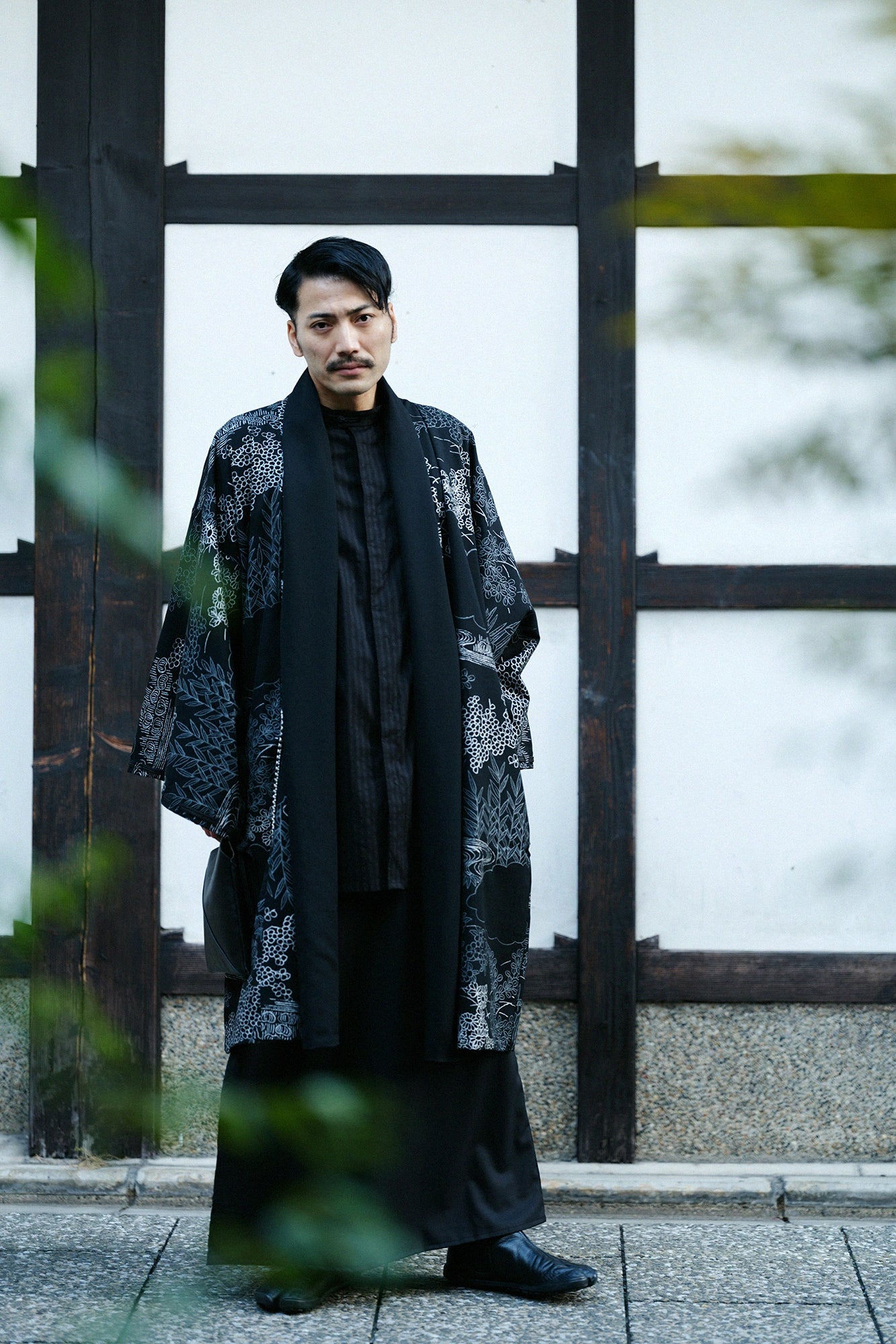 紗羅編織 圓領長襯衣／黑色