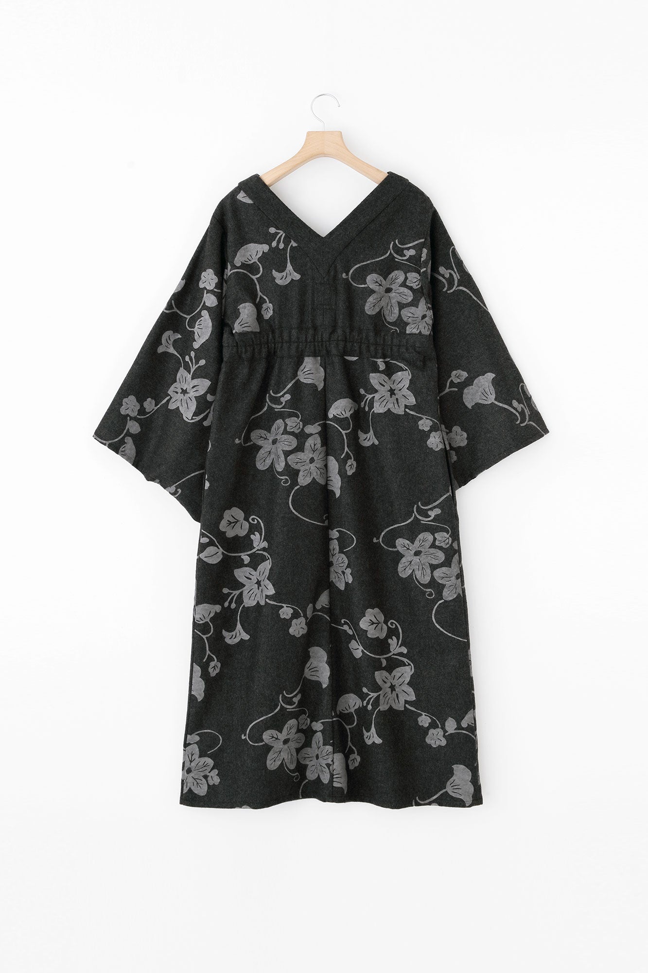 Wool Flannel Kimono Dress / Graceful Dark Ink Black