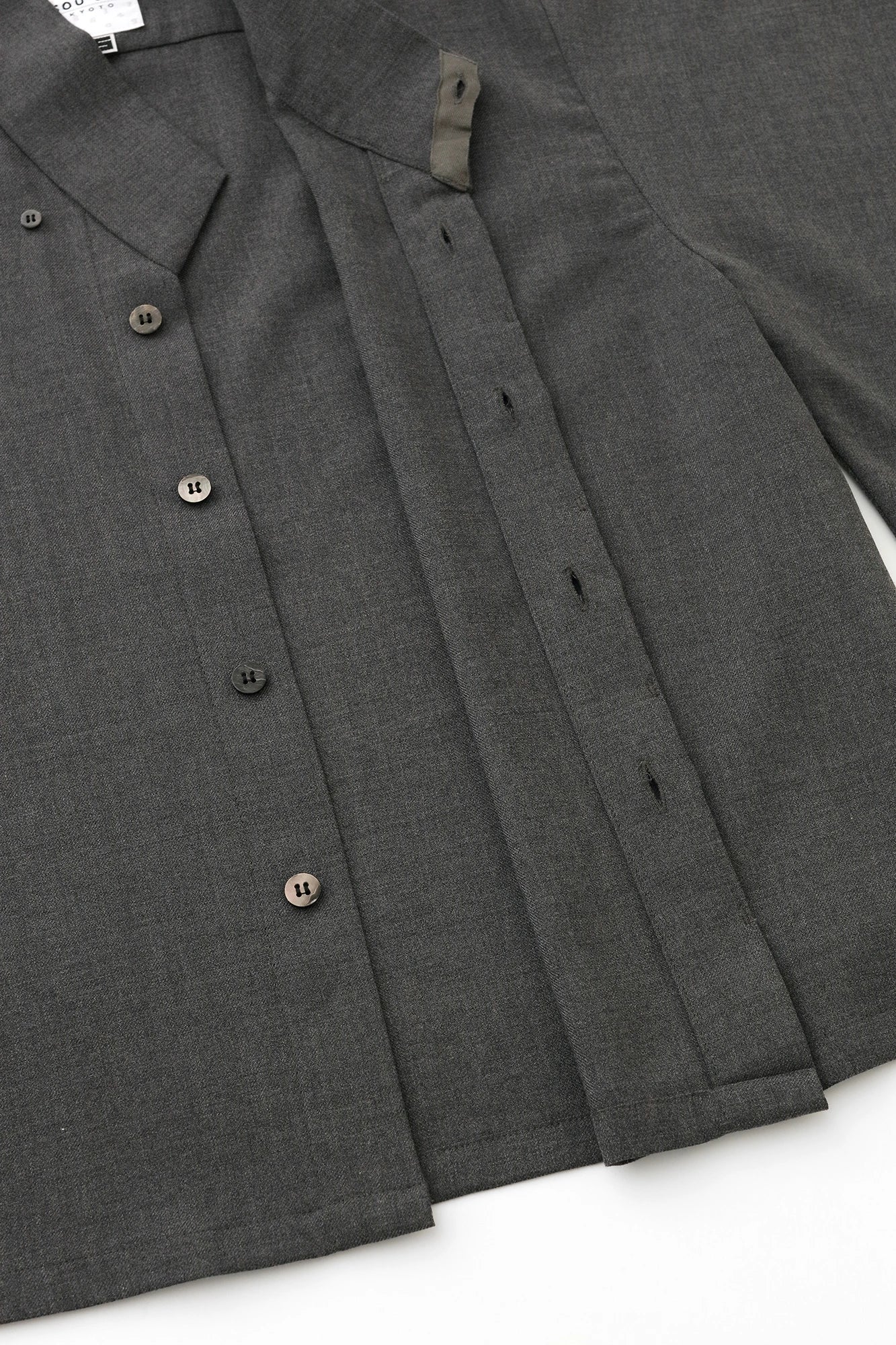 【Expédition prévue vers le 22 septembre】Laine peignée kimono à manches courtes / gris foncé 