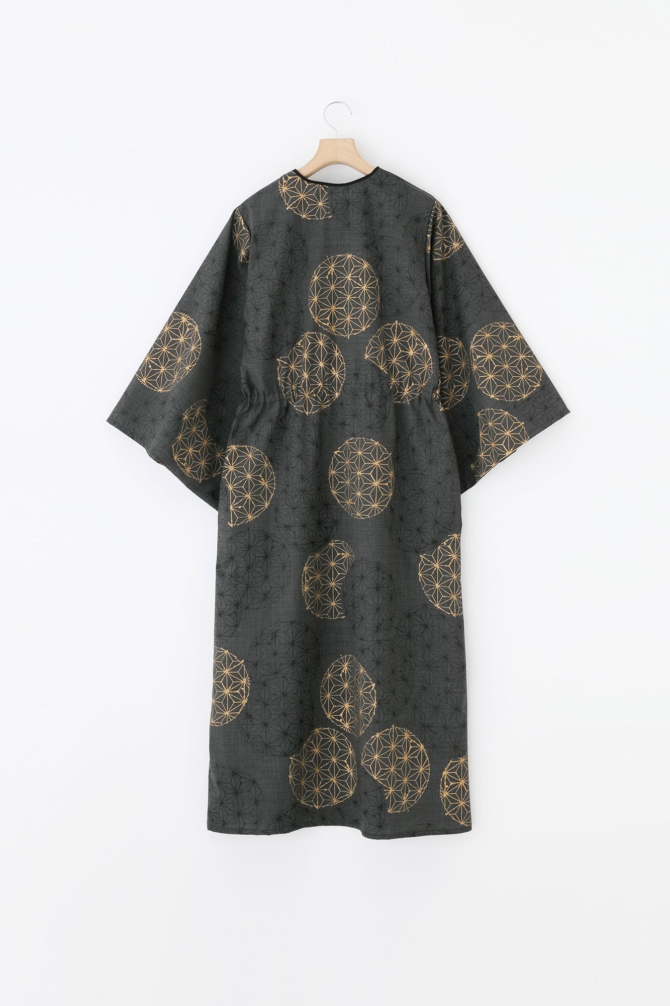 Combed Yarn Double V-neck Kimono Dress / Hemp-leaf Pattern Ink Color