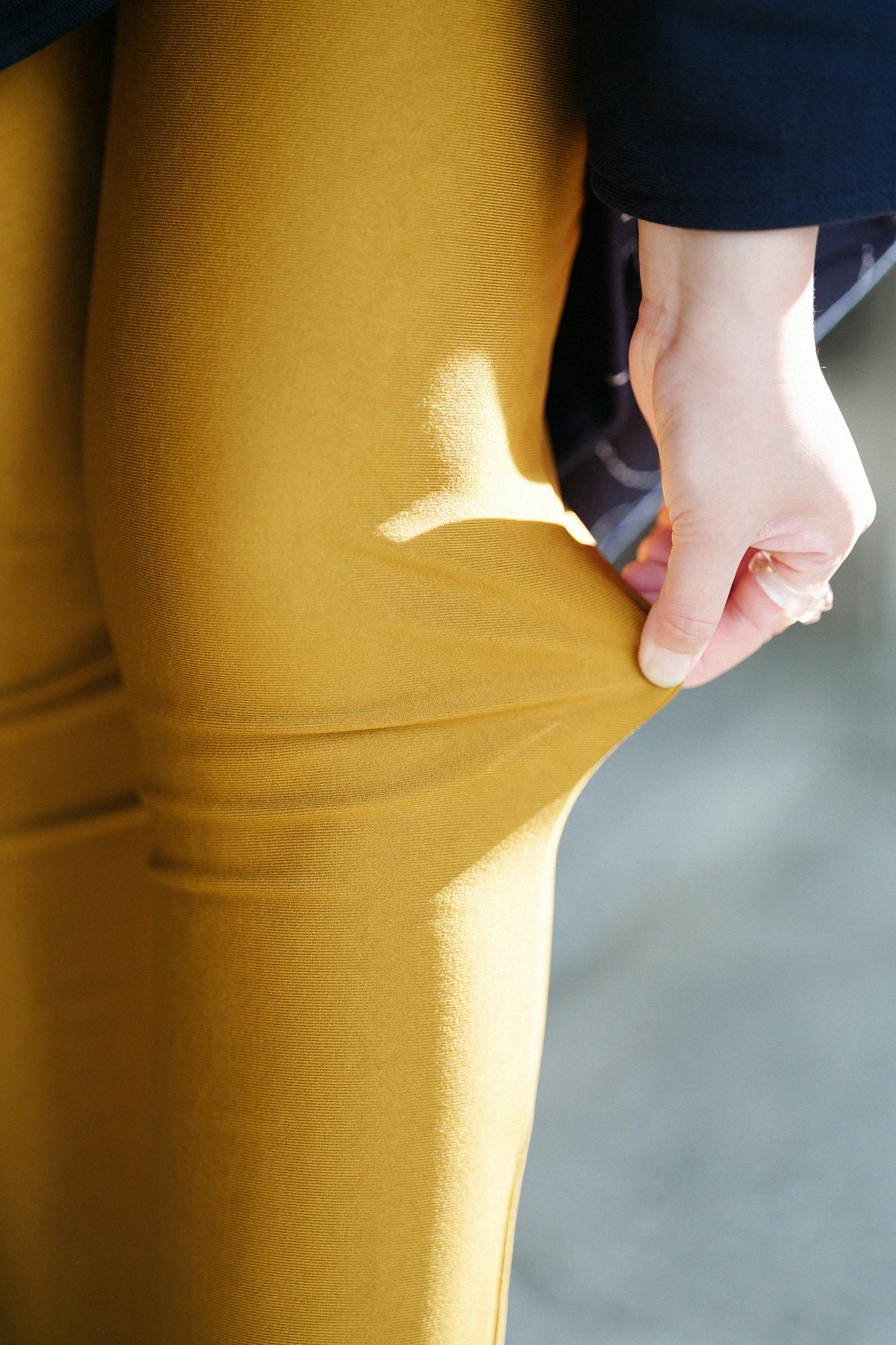 ヒートパフォーマ(R) 細形（ほそなり）えんゆう穿き／芥子色（からしいろ）