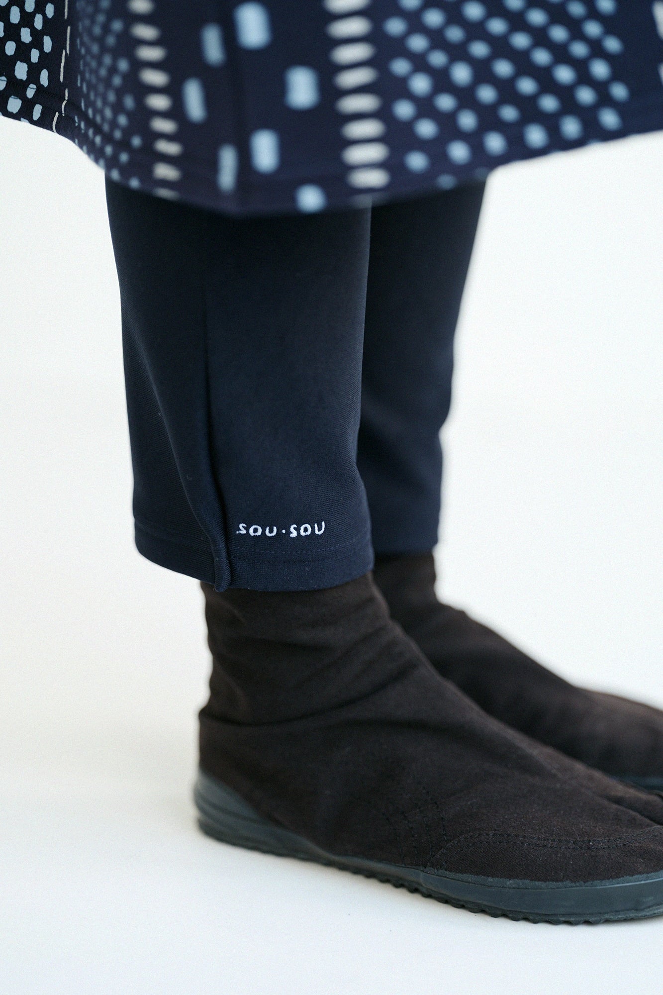 HEAT PERFORMA(R) Slim-type Leggings Pants / Dark Navy