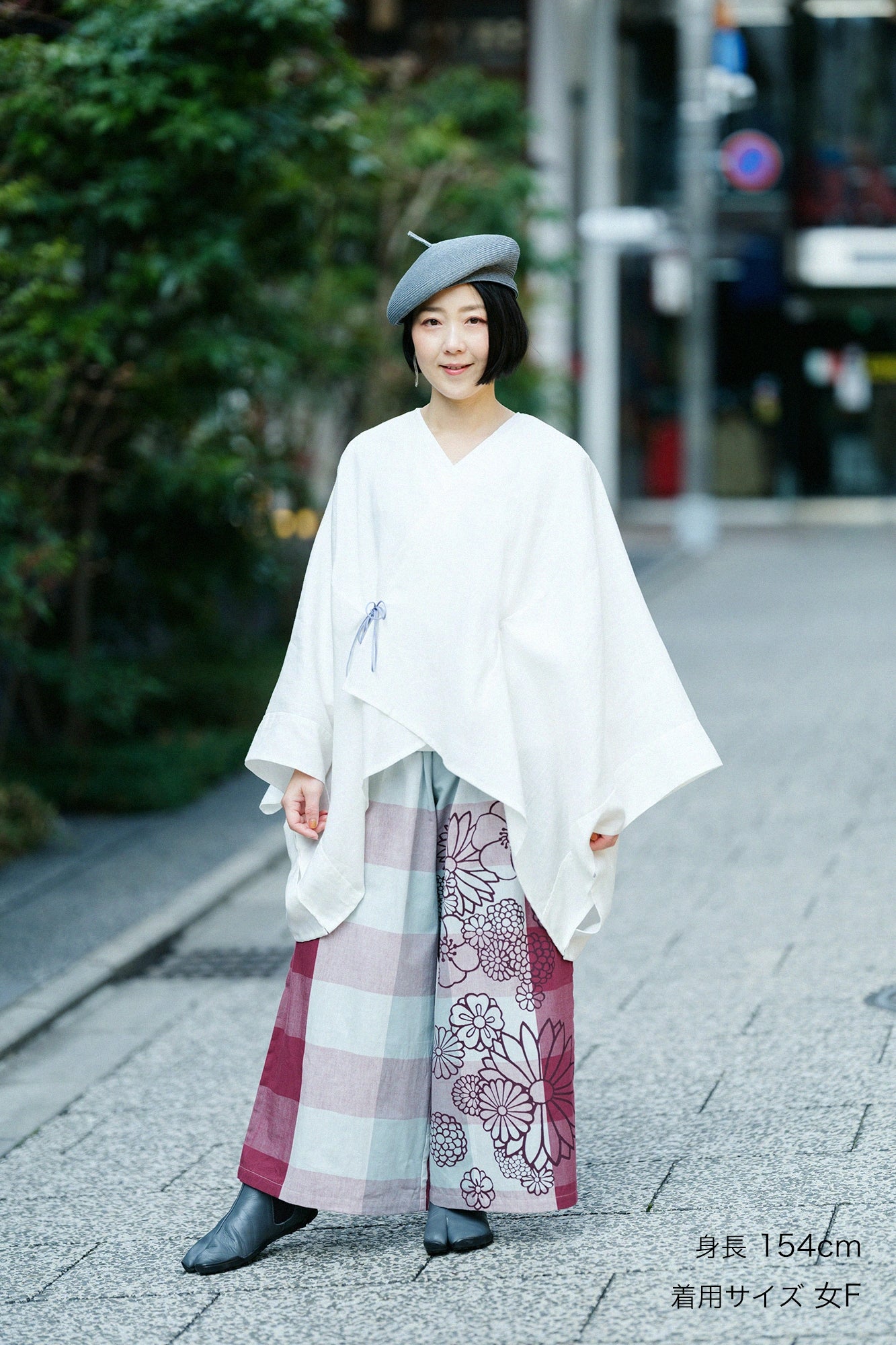 伊勢木綿 20/20 広形（ひろなり）もんぺ／箱格子（はこごうし） 三升（さんます） 中紅（なかべに）