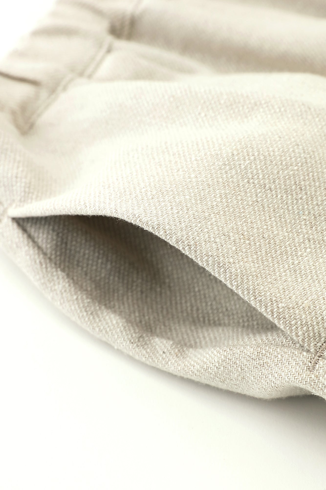 麻絹毛混 二褶 細腿褲／象牙白