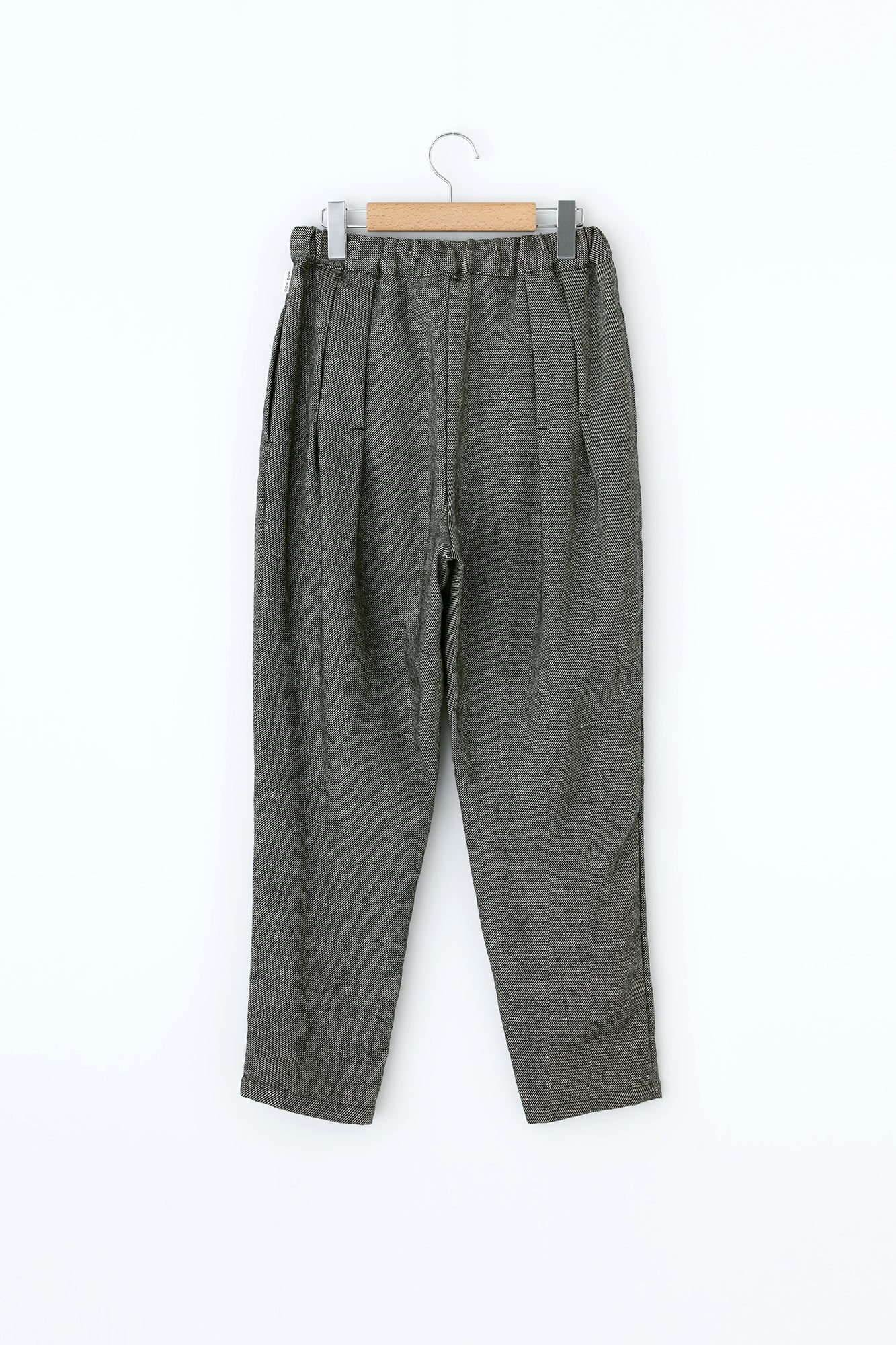 麻絹毛混 二褶 細腿褲／黑灰色