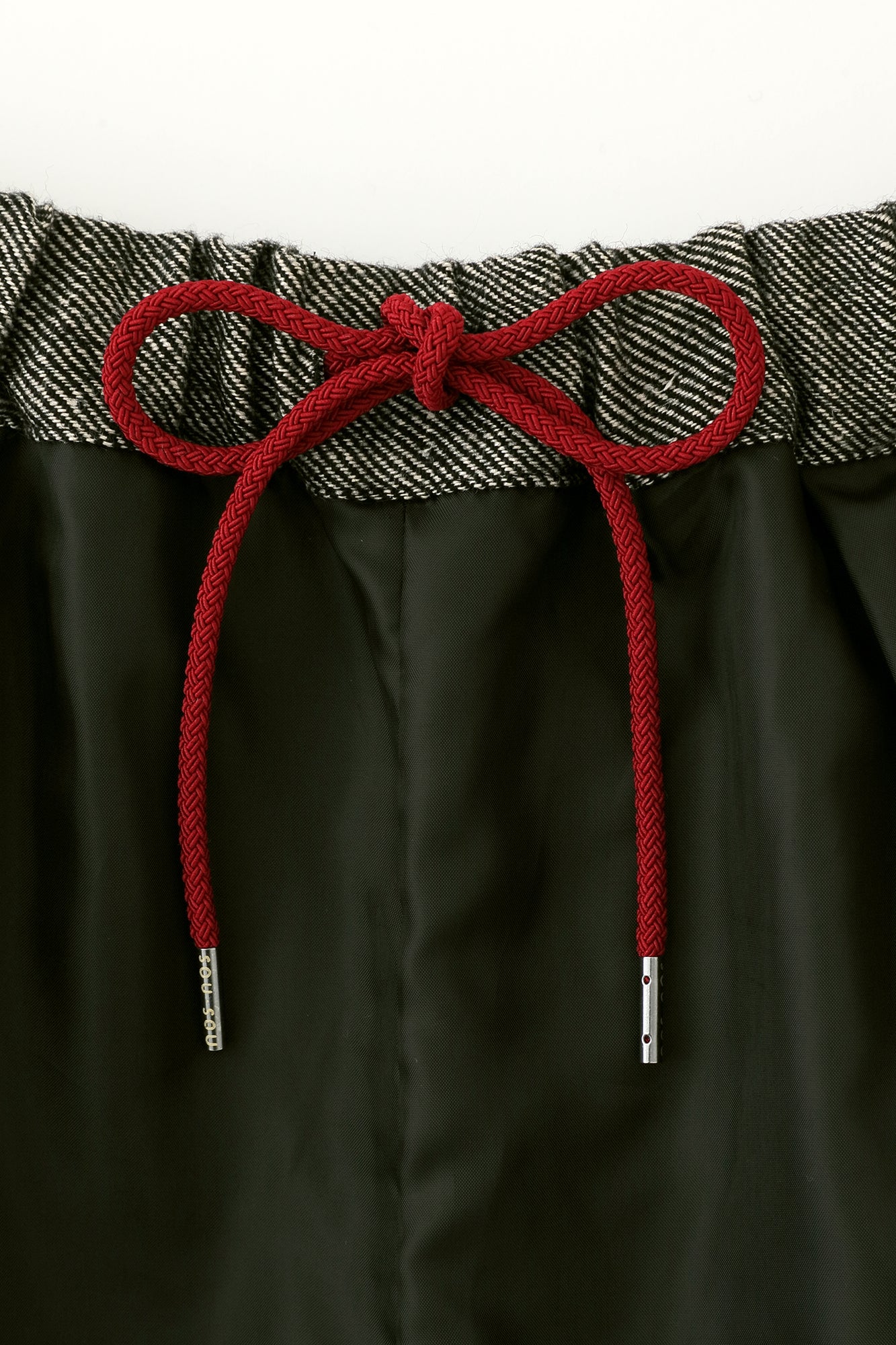 麻絹毛混 二褶 細腿褲／黑灰色