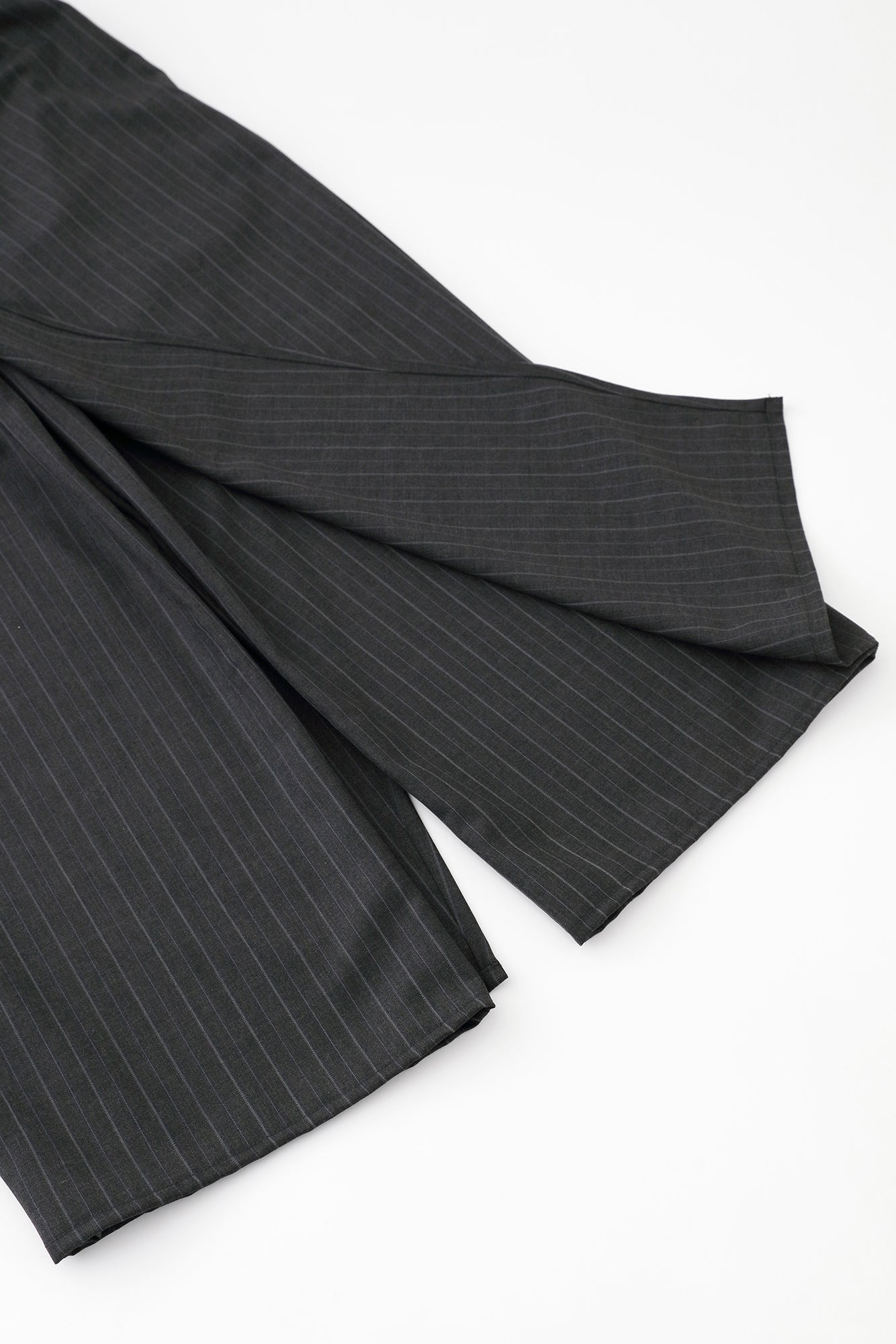梳毛條紋 和服褲裝／濃灰