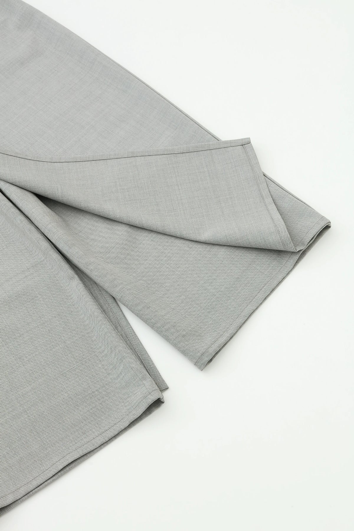 【Ships Ard 9/22】Combed Yarn Twill Weave Wrap Hakama Pants／Pale Grey