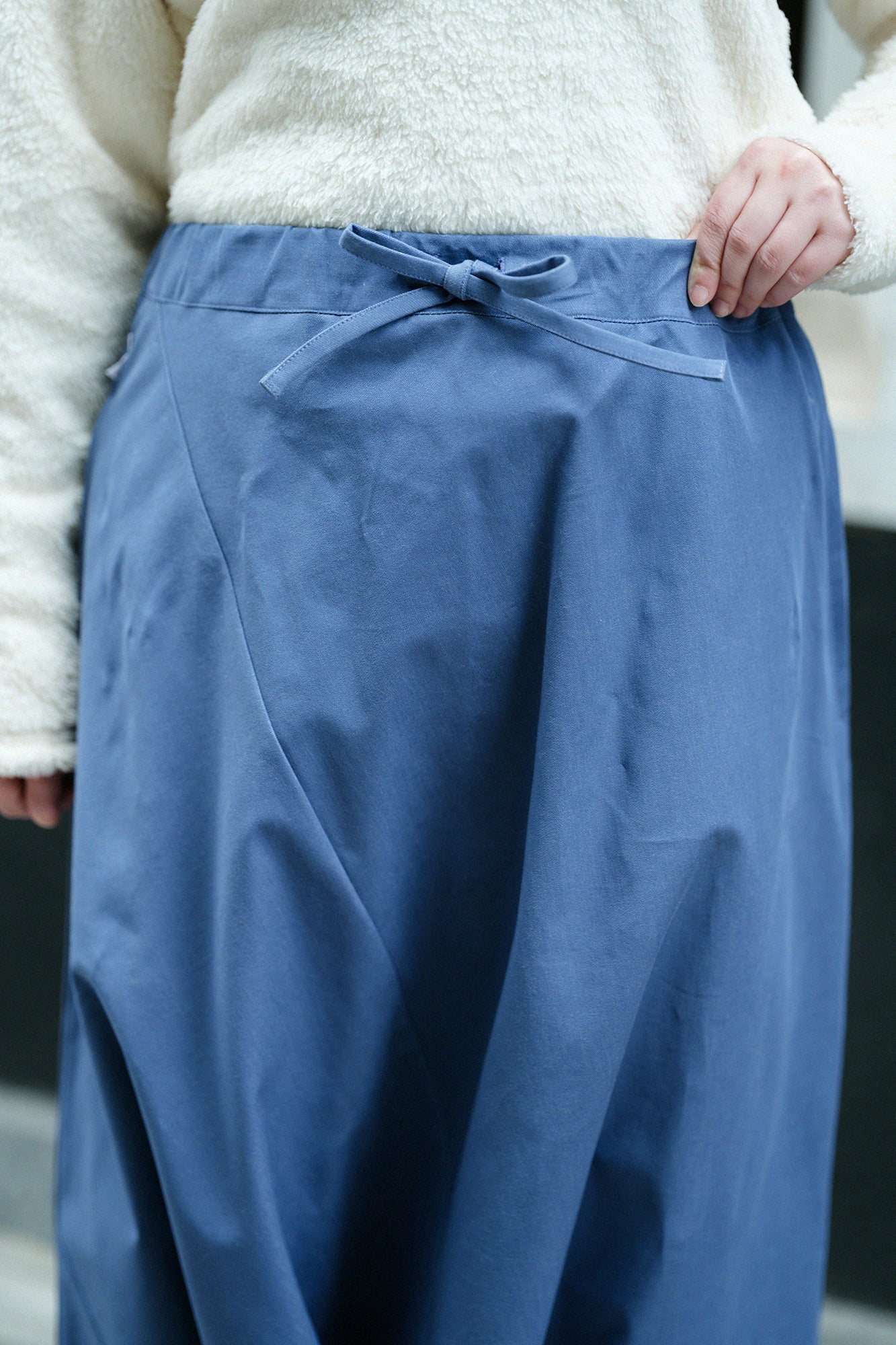 伸（しん） 綾織（あやおり） 富士（ふじ）／薄縹（うすはなだ）