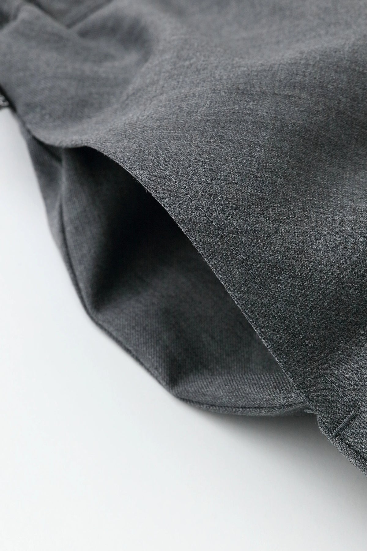 【Ships Ard 9/22】Wool Gabardine Fuji Pants／Dark Grey