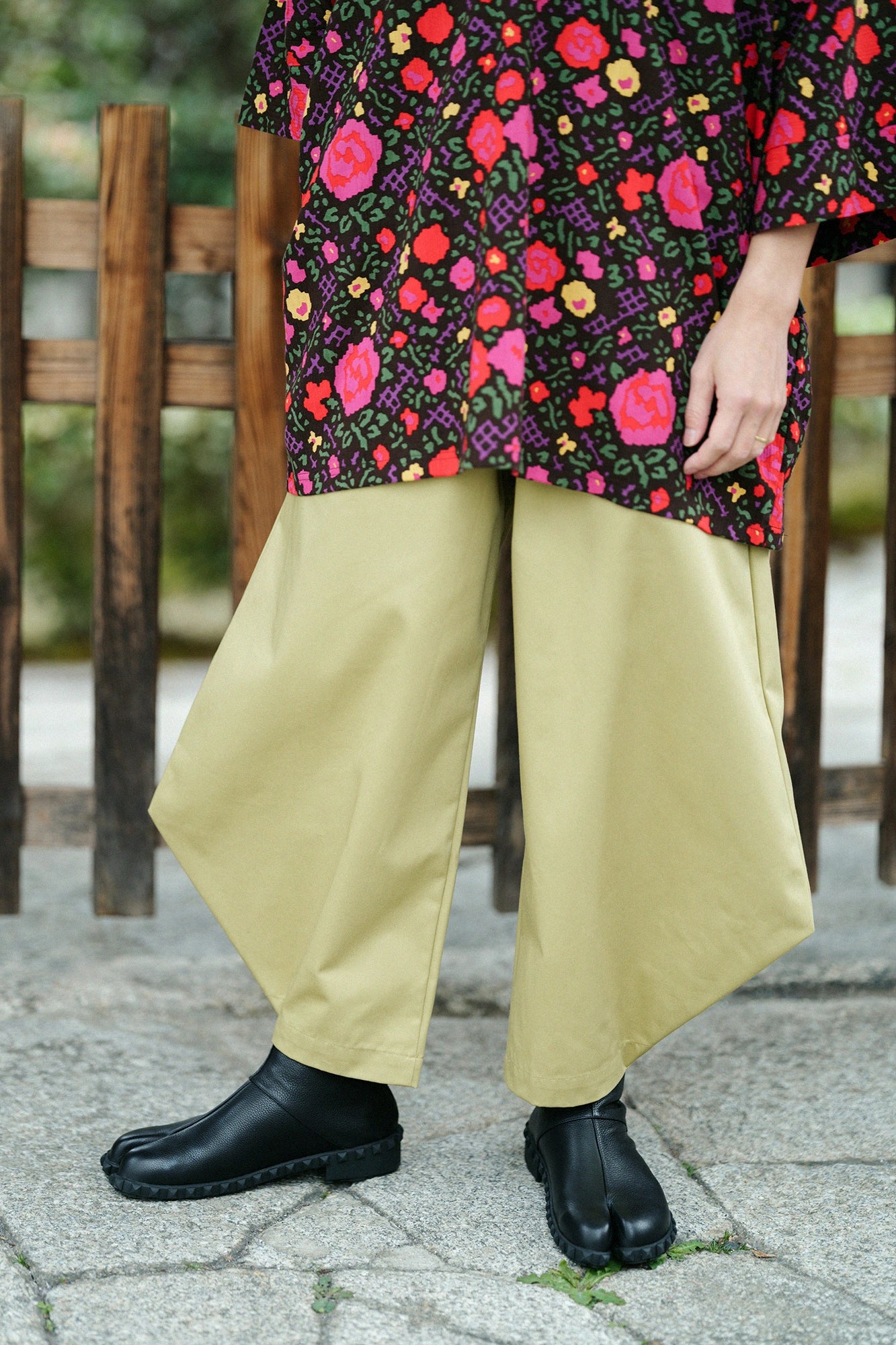 Chino Cloth Wide-legged Pants Odayaka／Straw Color
