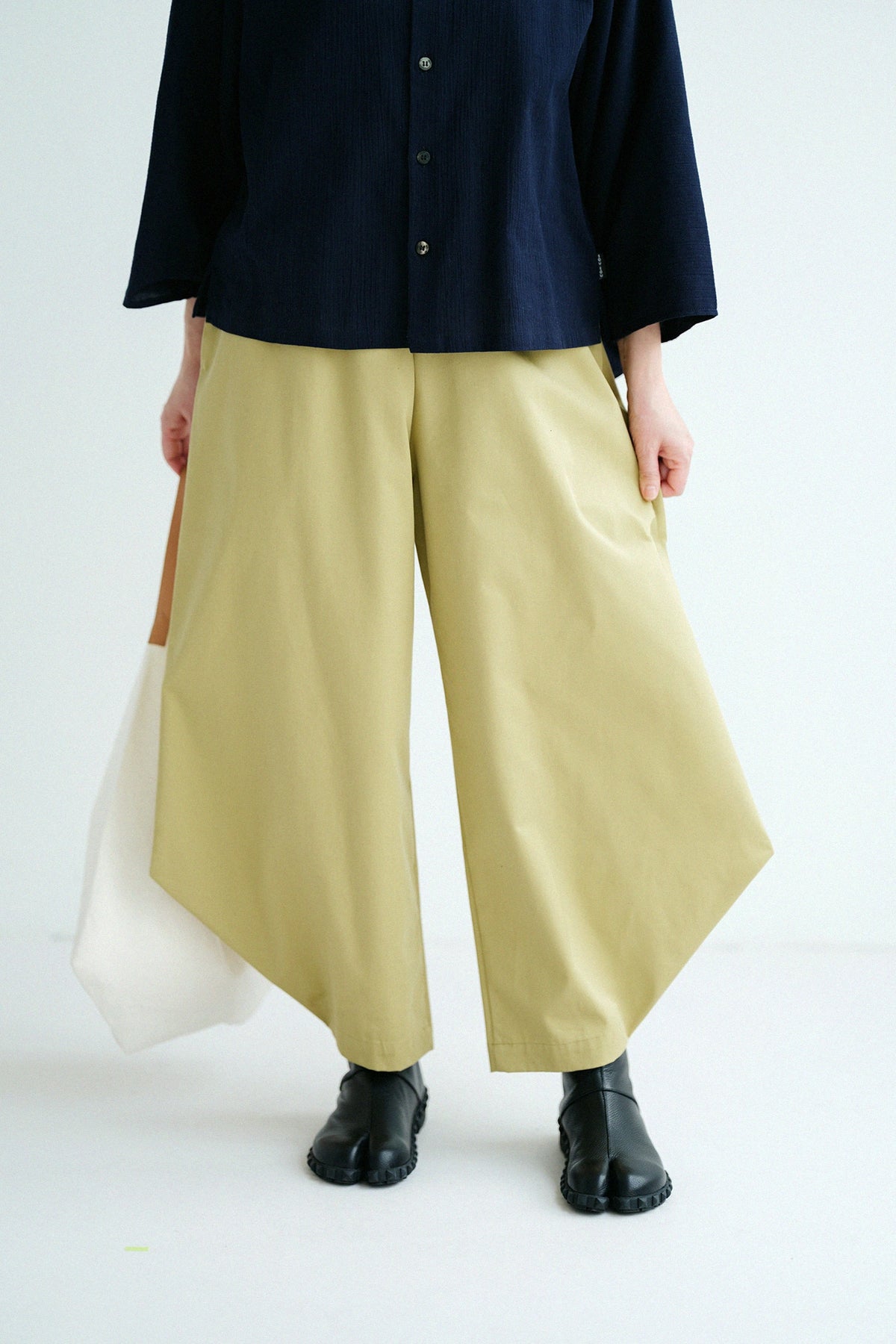 Chino Cloth Wide-legged Pants Odayaka／Straw Color