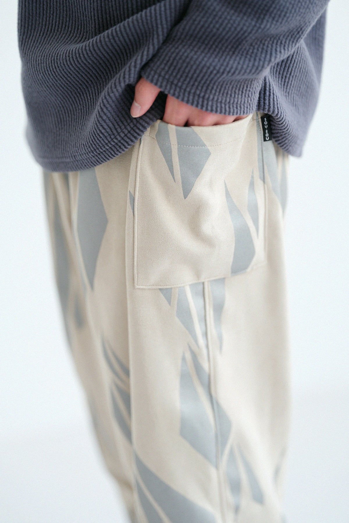Faux Nubuck Jersey Harem Pants／Thin Ice Waves Pale Grey