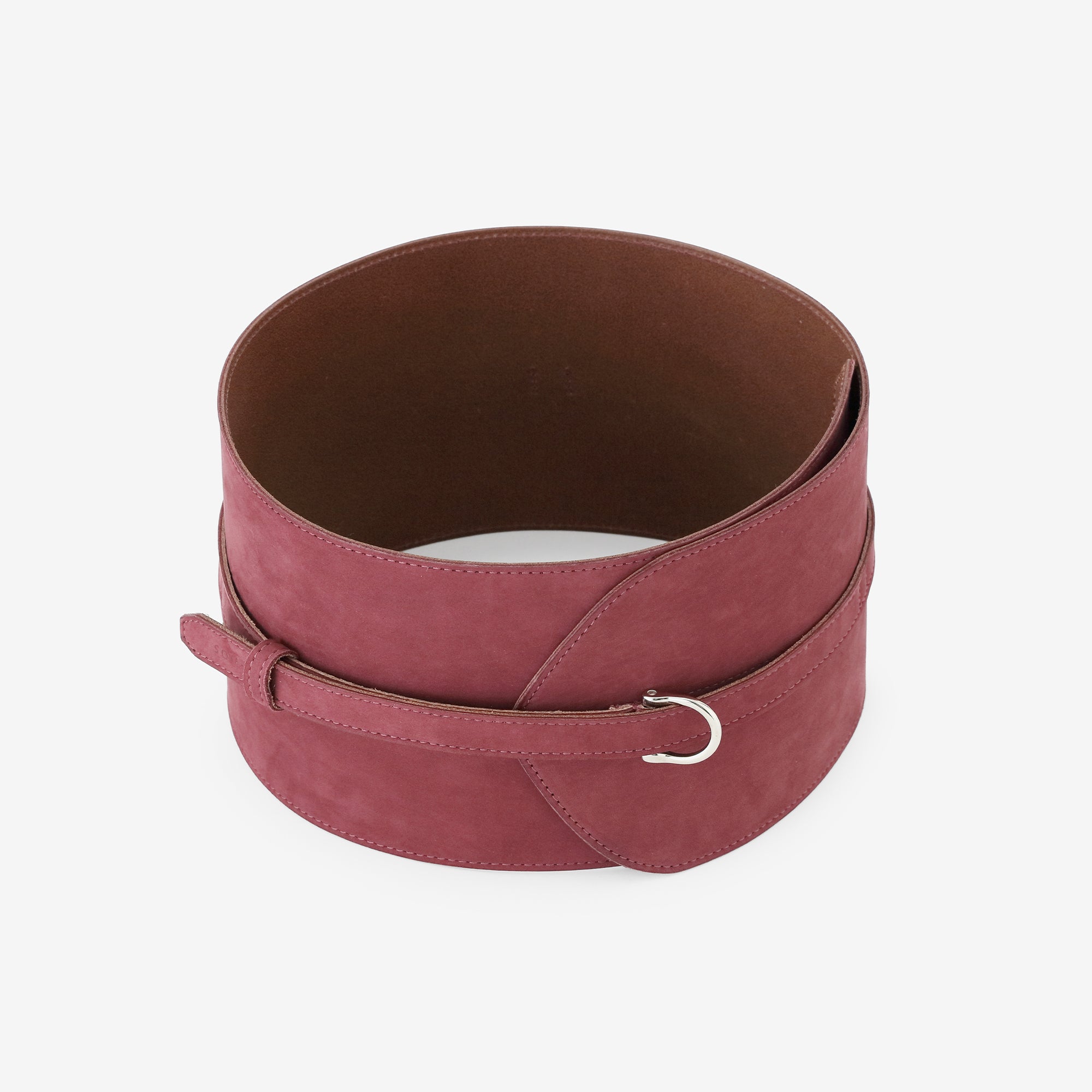 革帯（かくたい） おみな