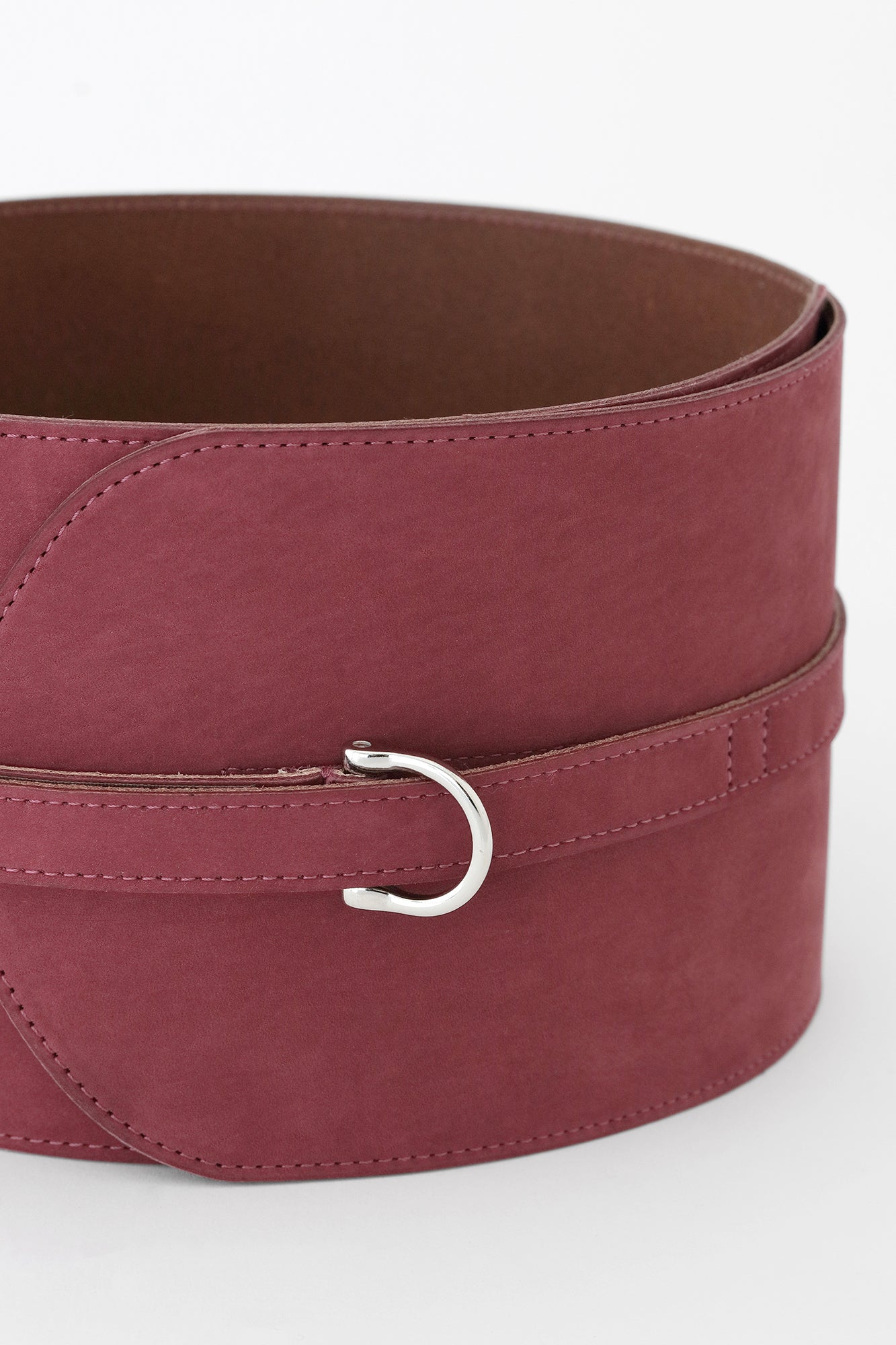 ヌバック 革帯 （かくたい）おみな 長尺（ちょうじゃく）／臙脂色（えんじいろ）