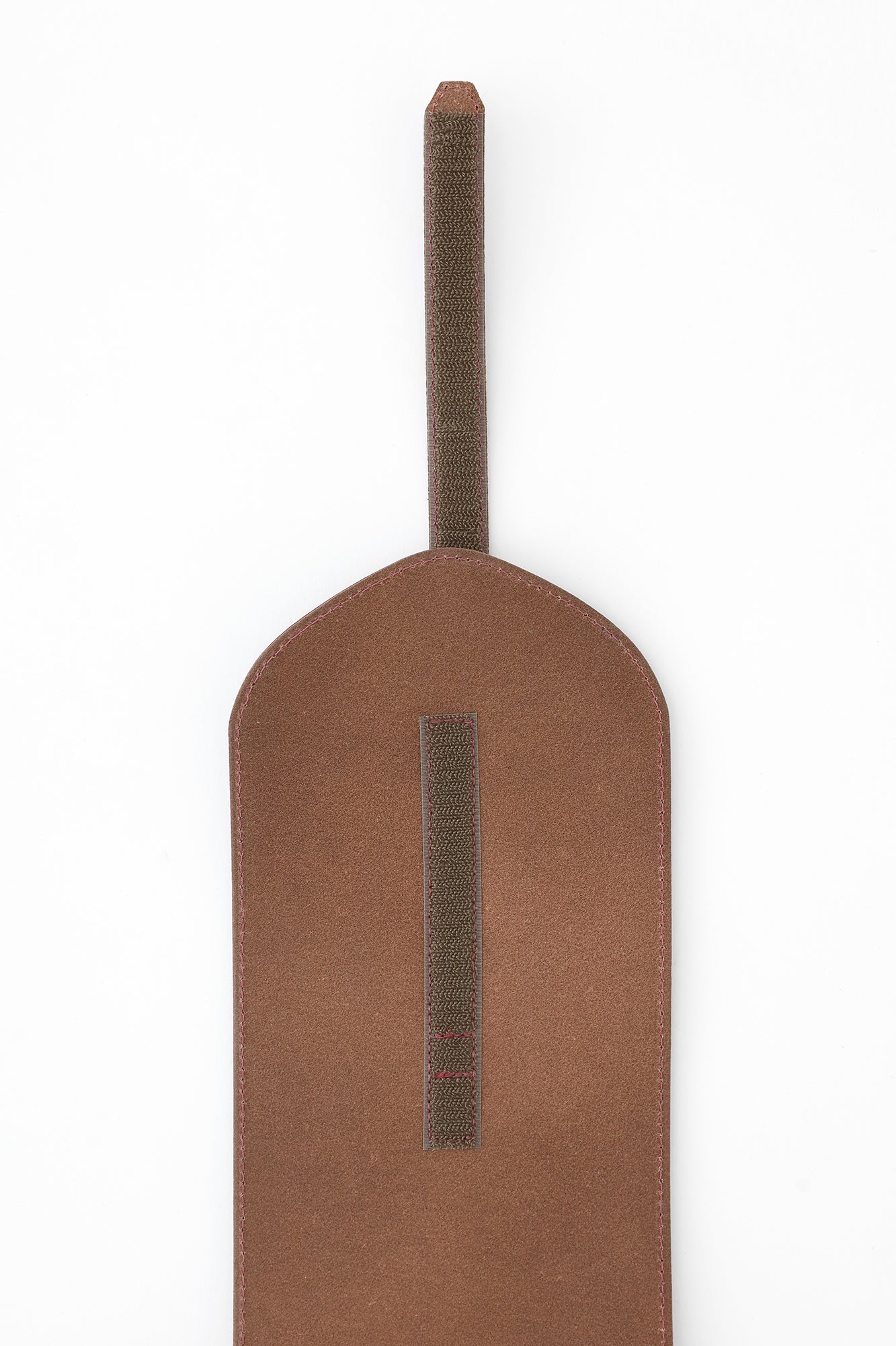 ヌバック 革帯 （かくたい）おみな 長尺（ちょうじゃく）／臙脂色（えんじいろ）