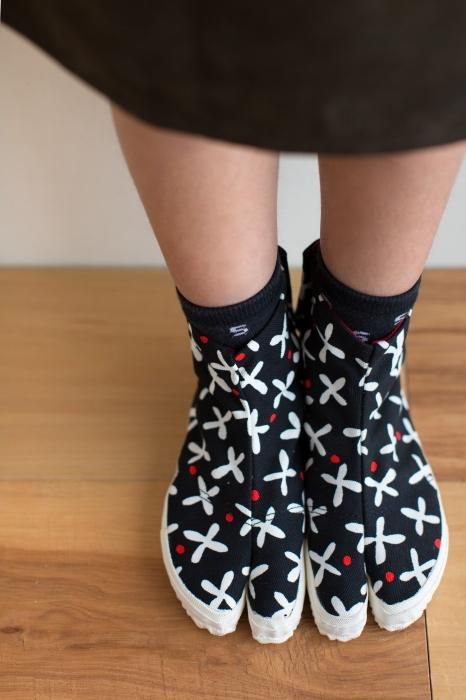 ● Split Toe Tabi Shoes for Kids / Suzushiroso Black 2