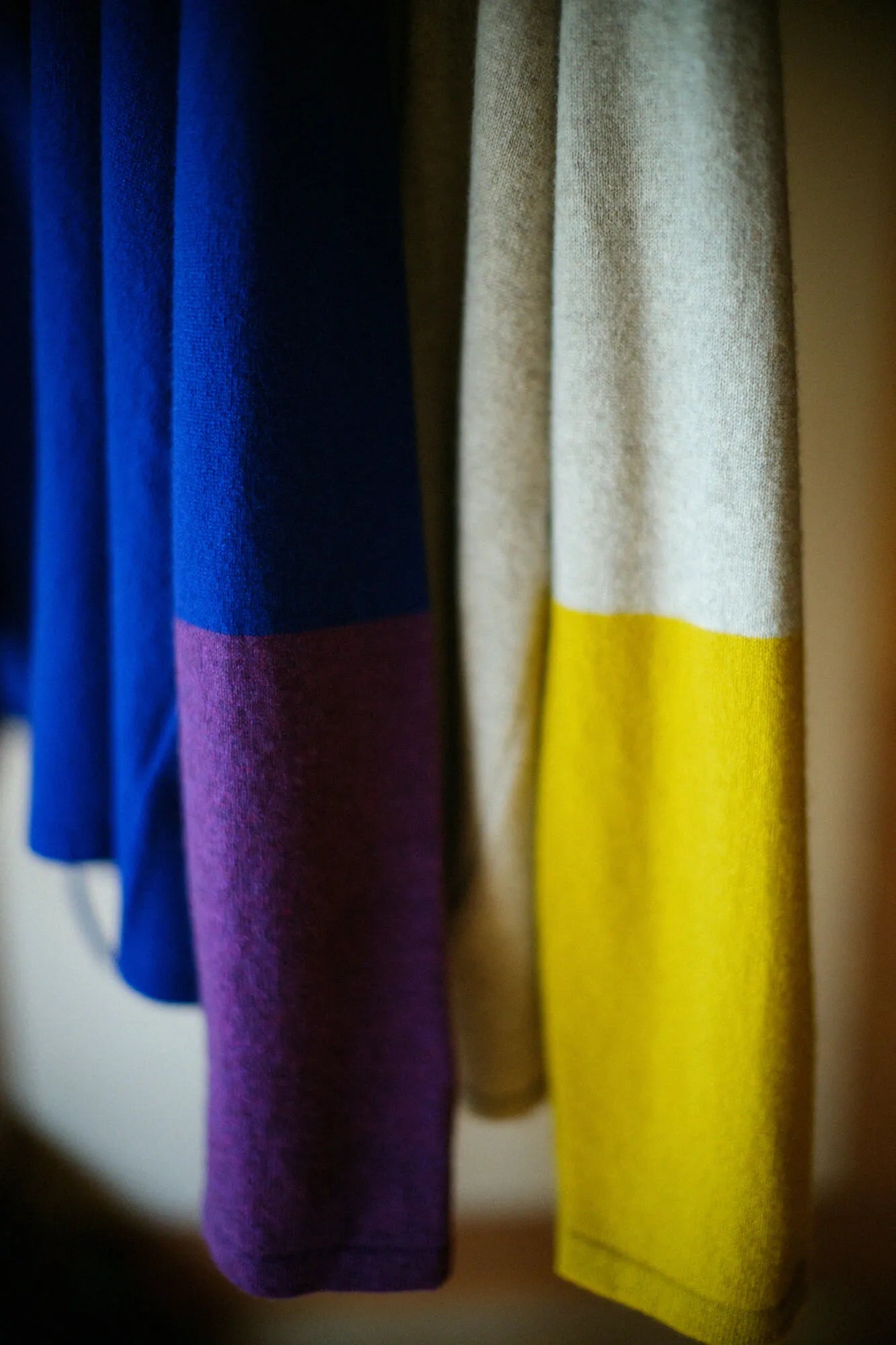 SOU・SOU×ALPHA 羊絨雙色袖和裝針織衫／亞麻衣身