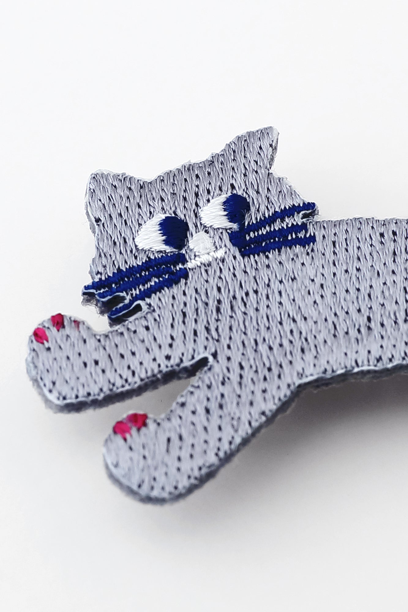 Embroidery Brooch／depo Nyan Grey