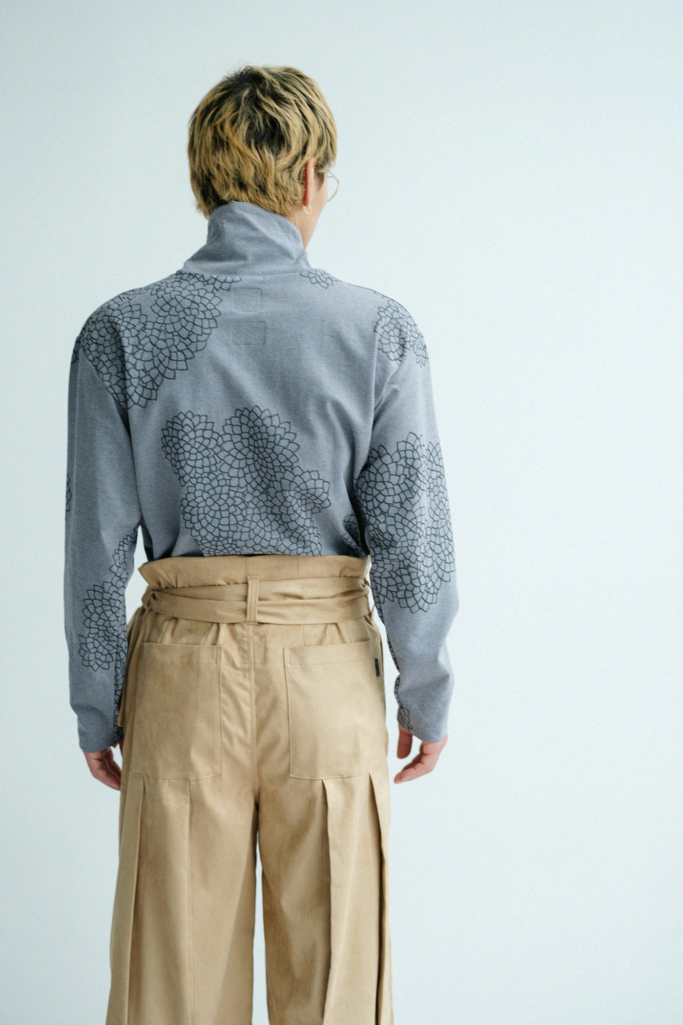 雙層 半衿秋聲 高領上衣／雲間菊 薰衣草紫灰