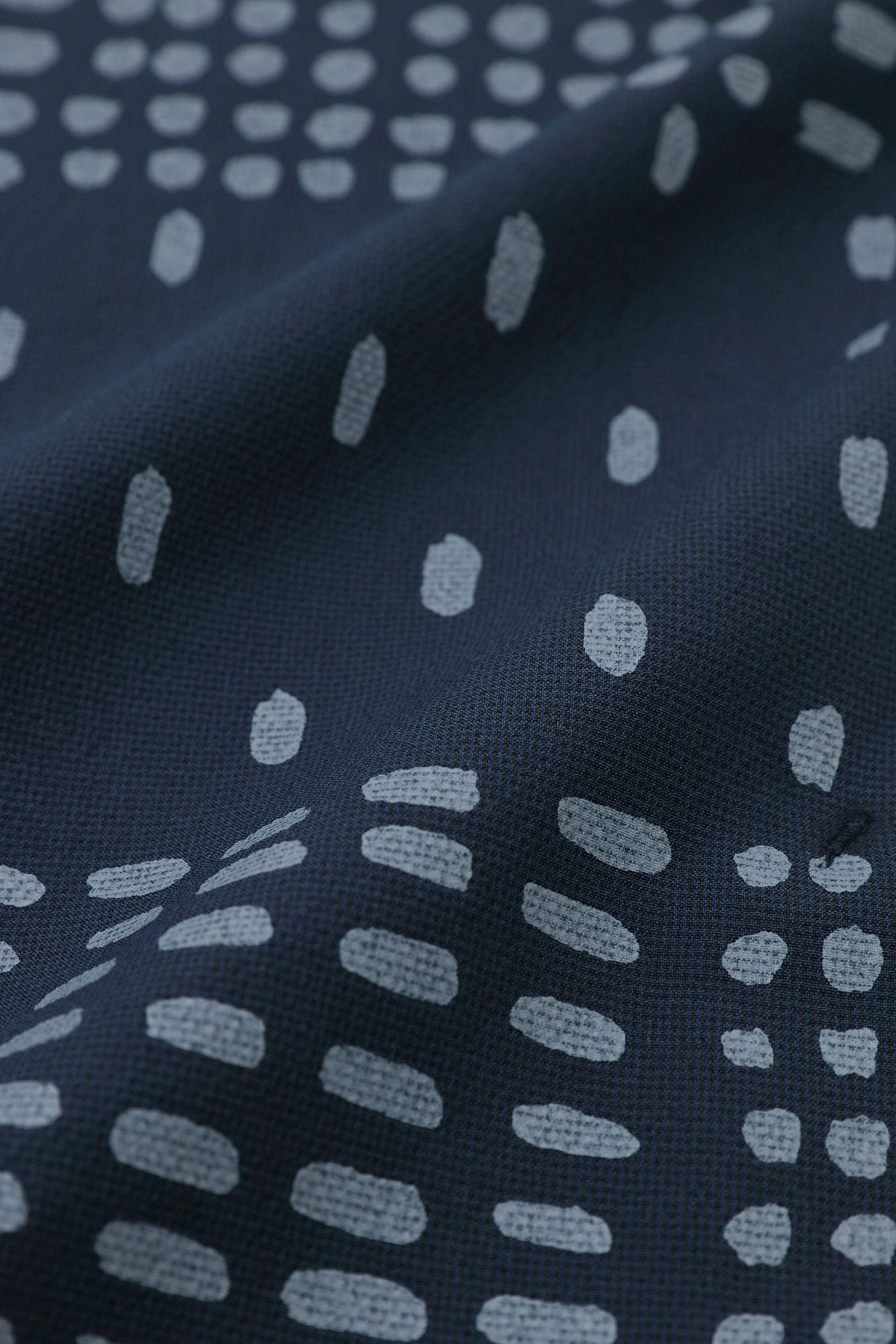 【Versand voraussichtlich ab 3. März】C/CM(R) Nagitashikakui Kimono (四角衣) / Shikiishi (Steinplatte) und Yohaku (Freiraum) Dunkelmarine (濃紺) 