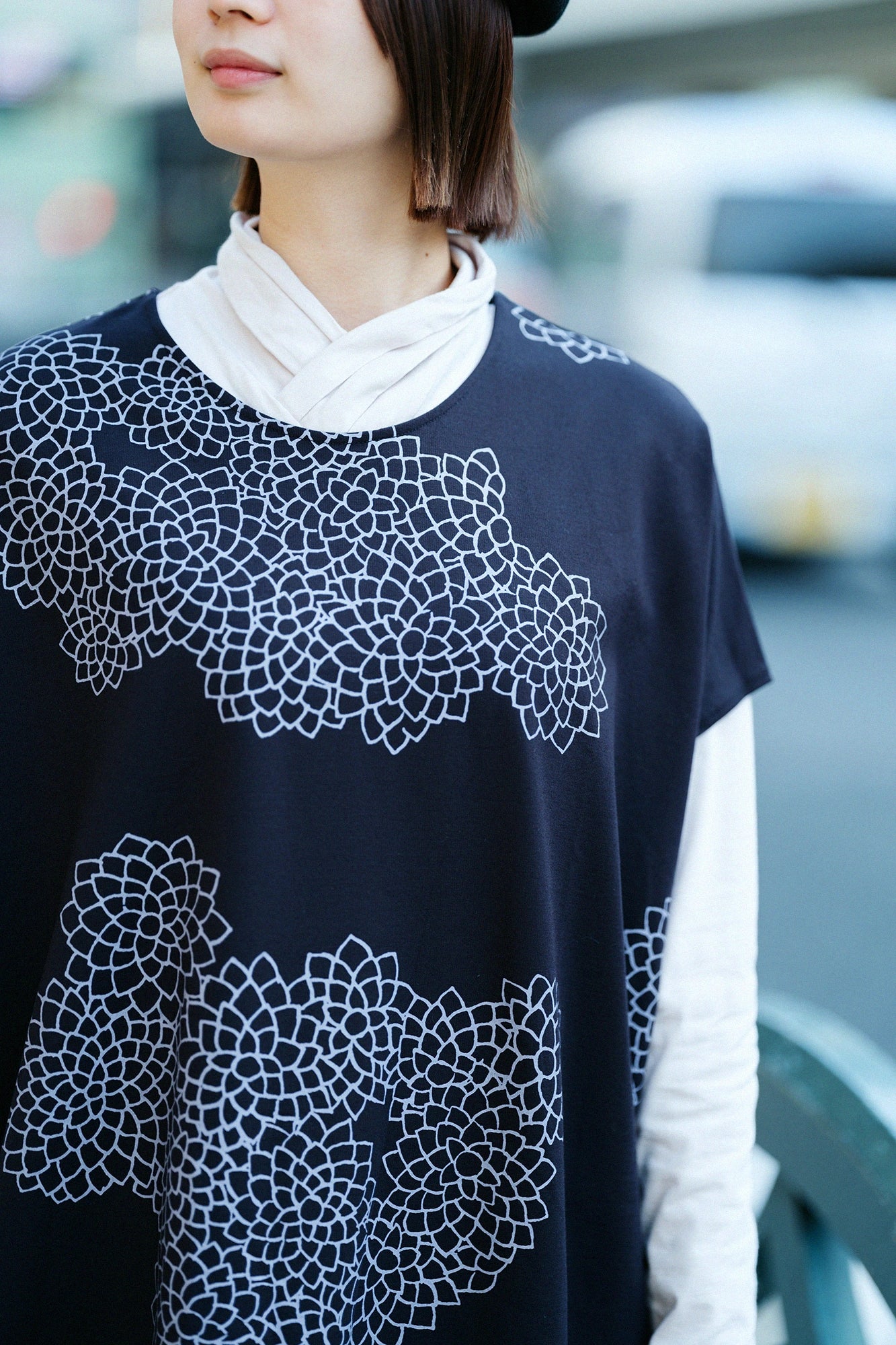 Interlock Knitting Rectangular Dress Shoulder Line／Chrysanthemum in Clouds and Blank Black Blue