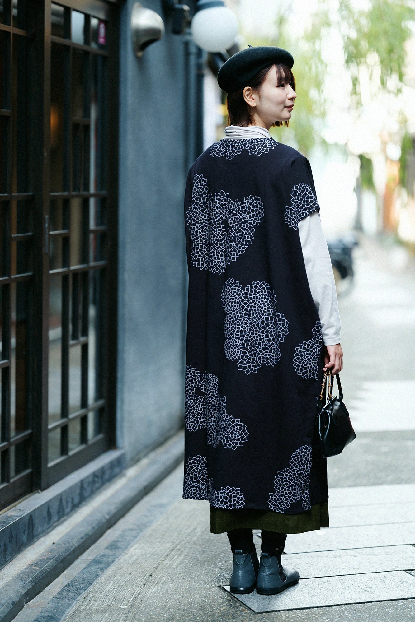 Interlock Knitting Rectangular Dress Shoulder Line／Chrysanthemum in Clouds and Blank Black Blue