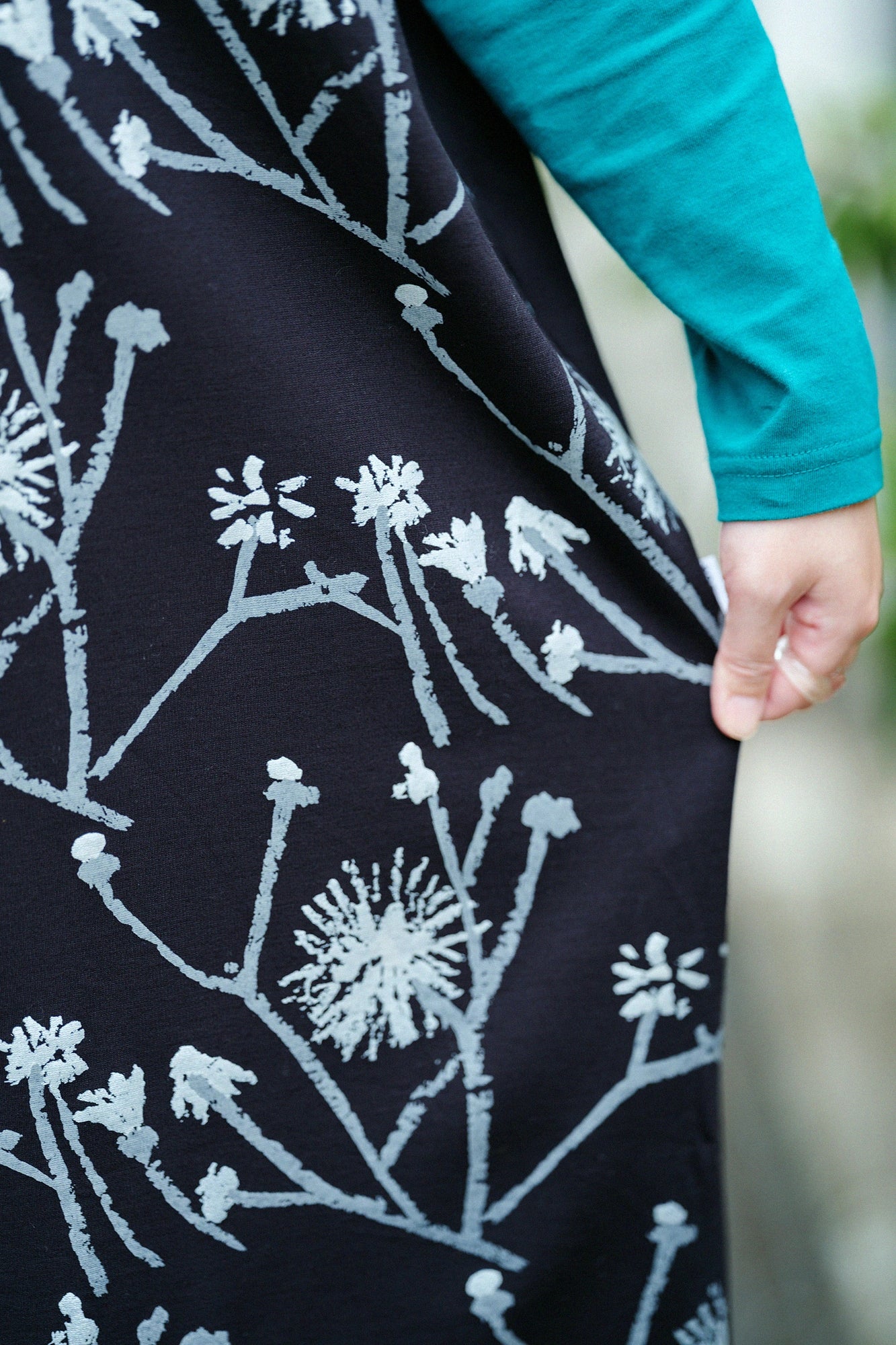 Interlock Knitting Rectangular Dress Shoulder Line／Walkway and Blank Black Blue