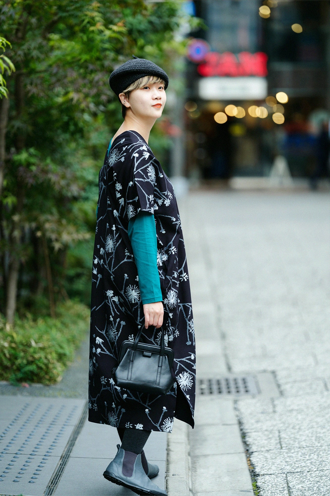 雙面編 長方形洋裝 拼接／散歩道 黑藍色