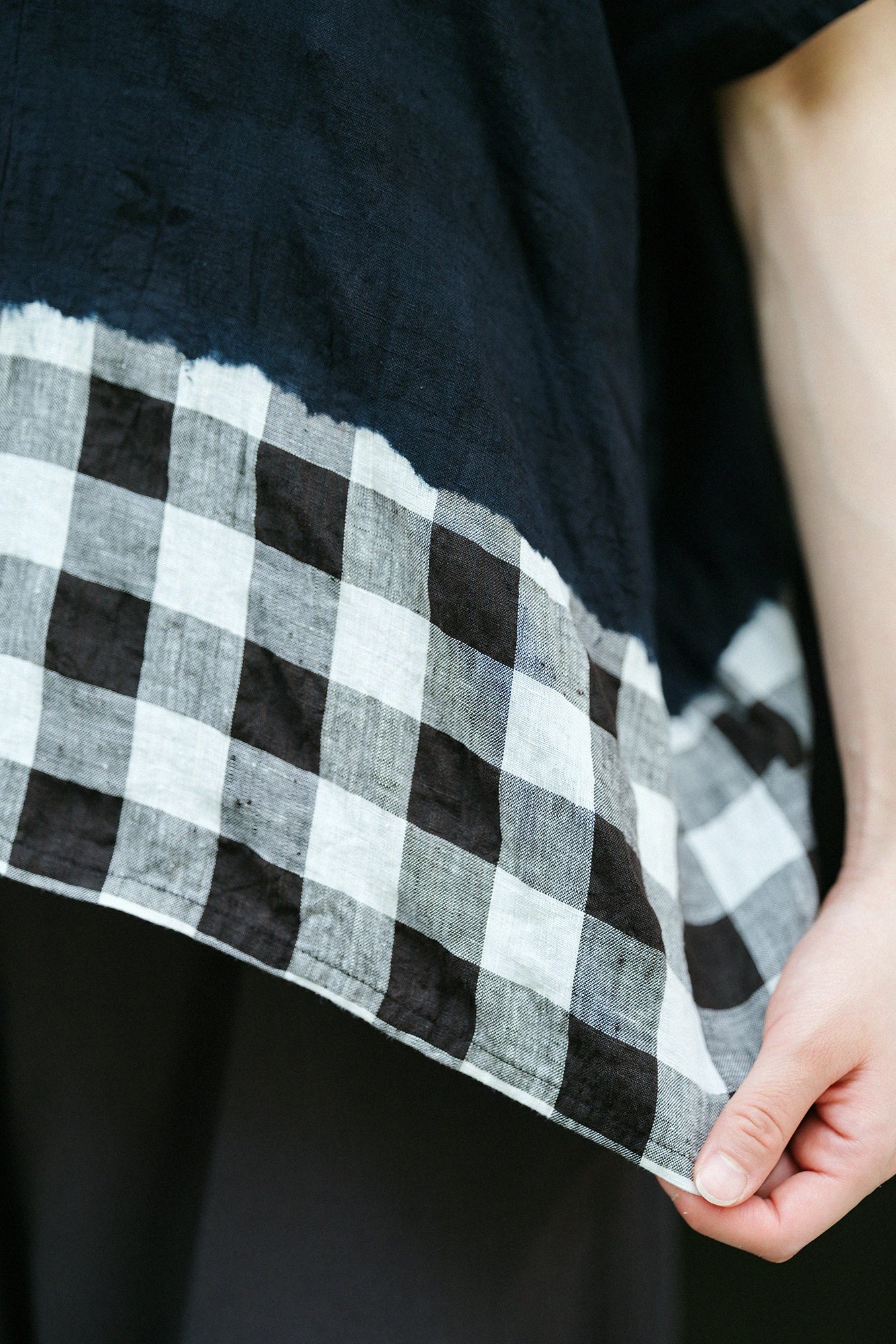 Konsei Tie-dye Linen Square Top Split Joint/Bi-color Black × Benkei Check