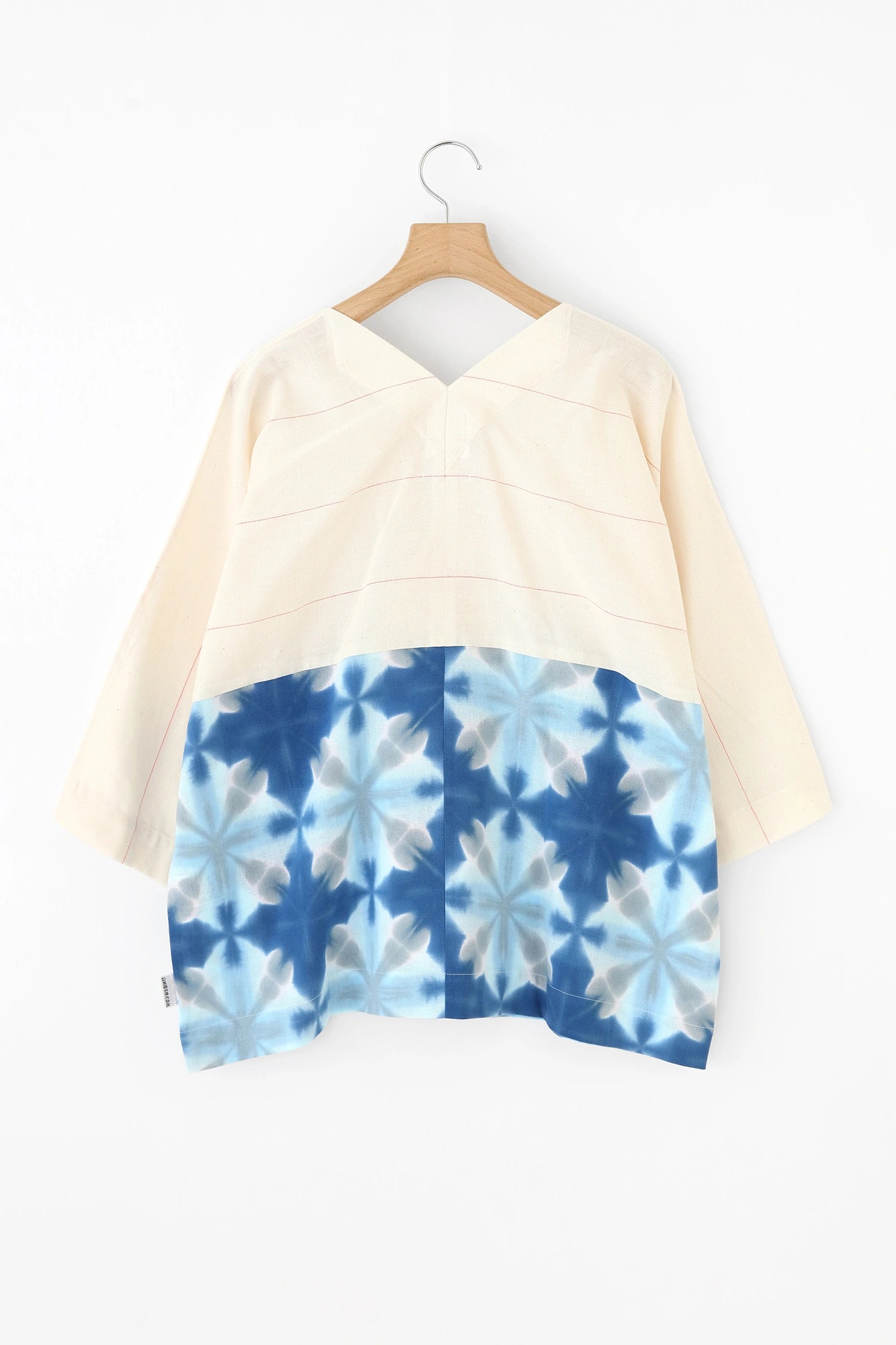 [Versand voraussichtlich um den 21. April] Mari-Baumwolle, Arimatsu Narumi Shibori, Ise-Baumwolle, Okatabira, kurze Länge (Mijikatake)/Streifenmuster (Shimabun) x Snowflower (Sekka), Blumenkorb (Hana Kuta), helles Ultramarin (Usuganjo)