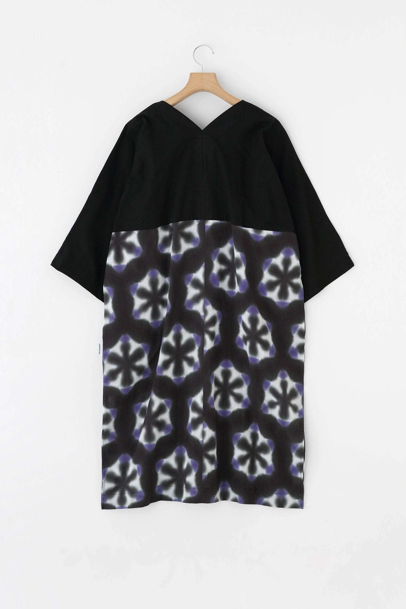 Marimomen Arimatsu Narumi Tie-dye Isemomen Cotton Okatabira Dress / Black×Snowflakes Fir Tree Night